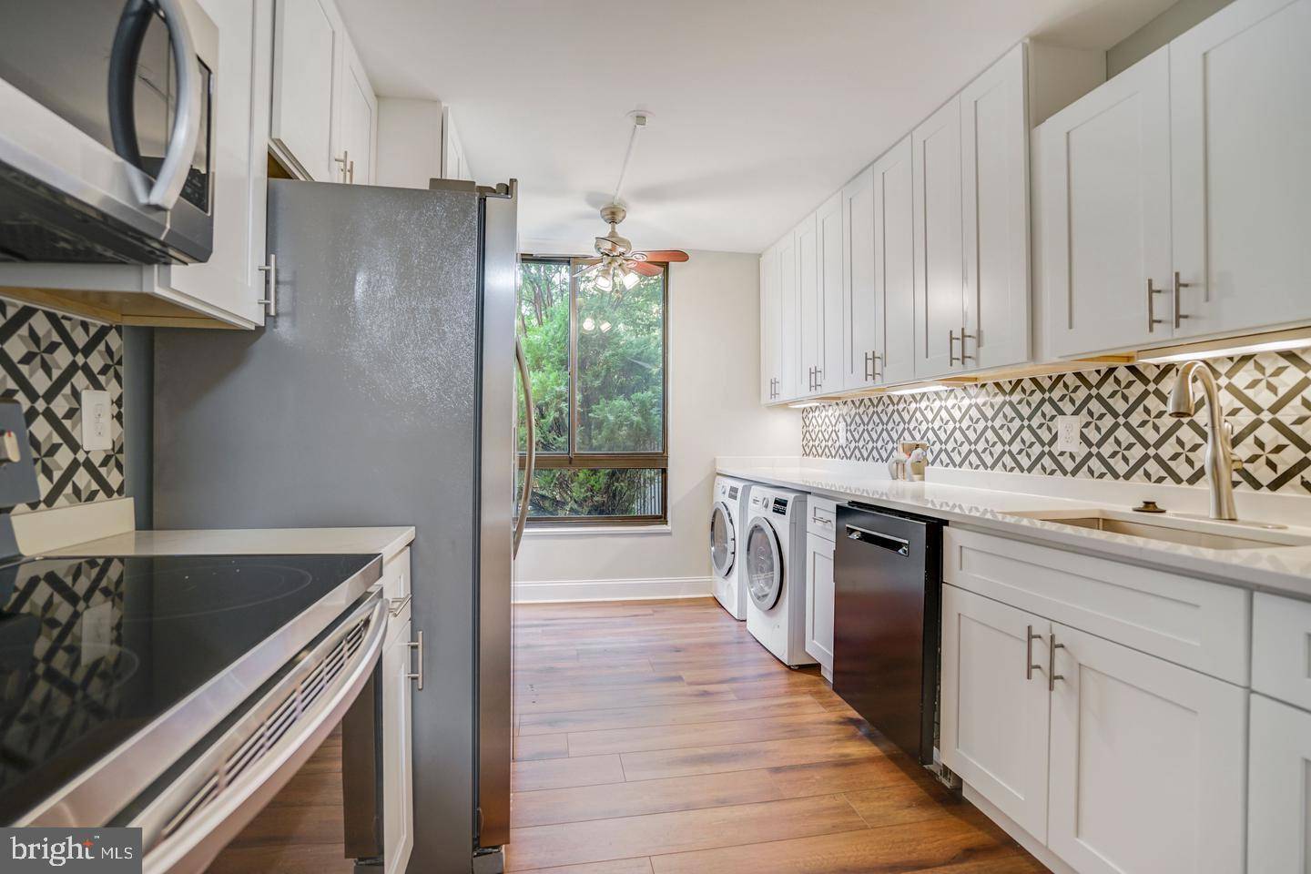 Mclean, VA 22102,1800 OLD MEADOW RD #113