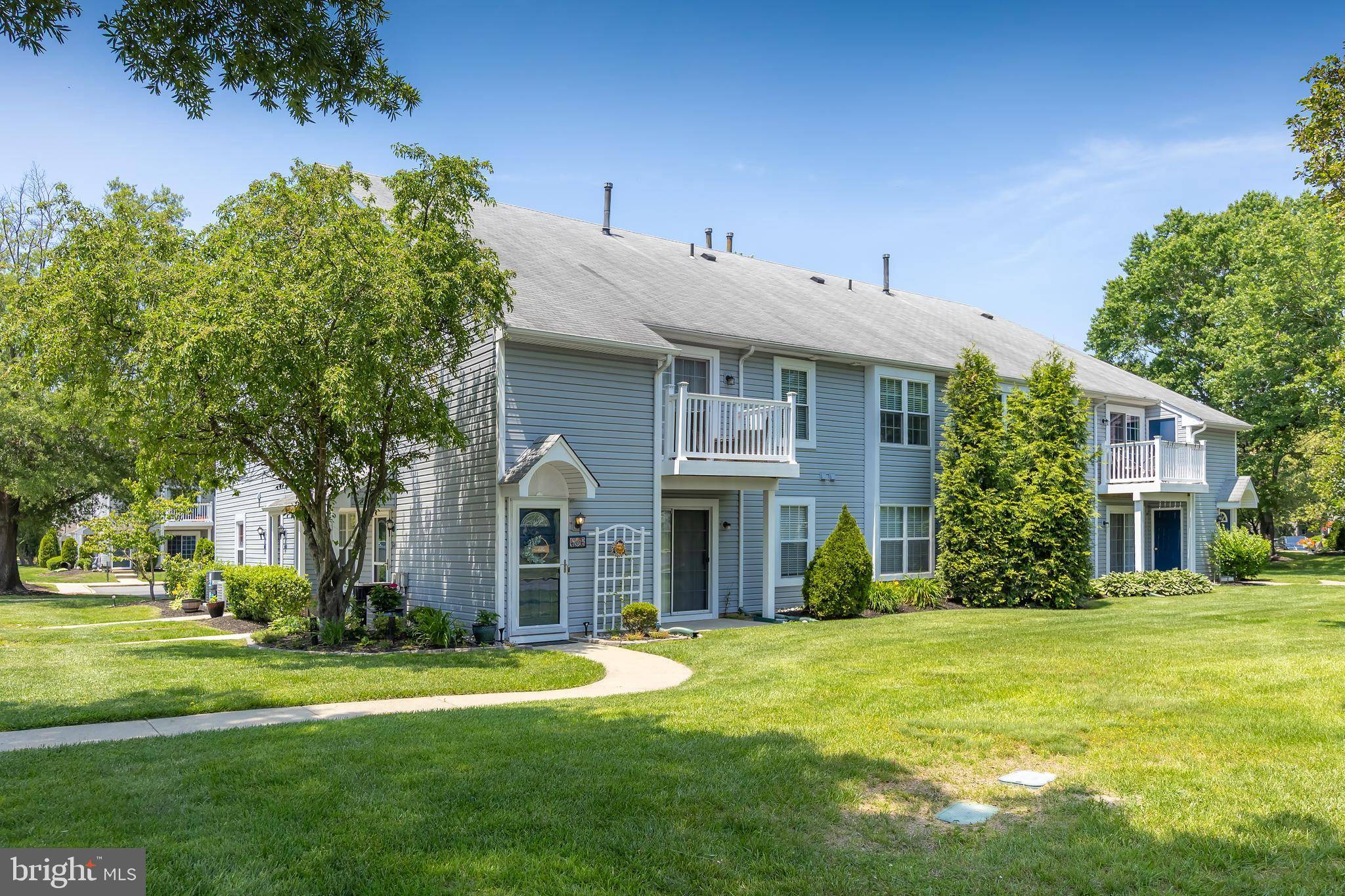 Sewell, NJ 08080,606 YORKSHIRE CT