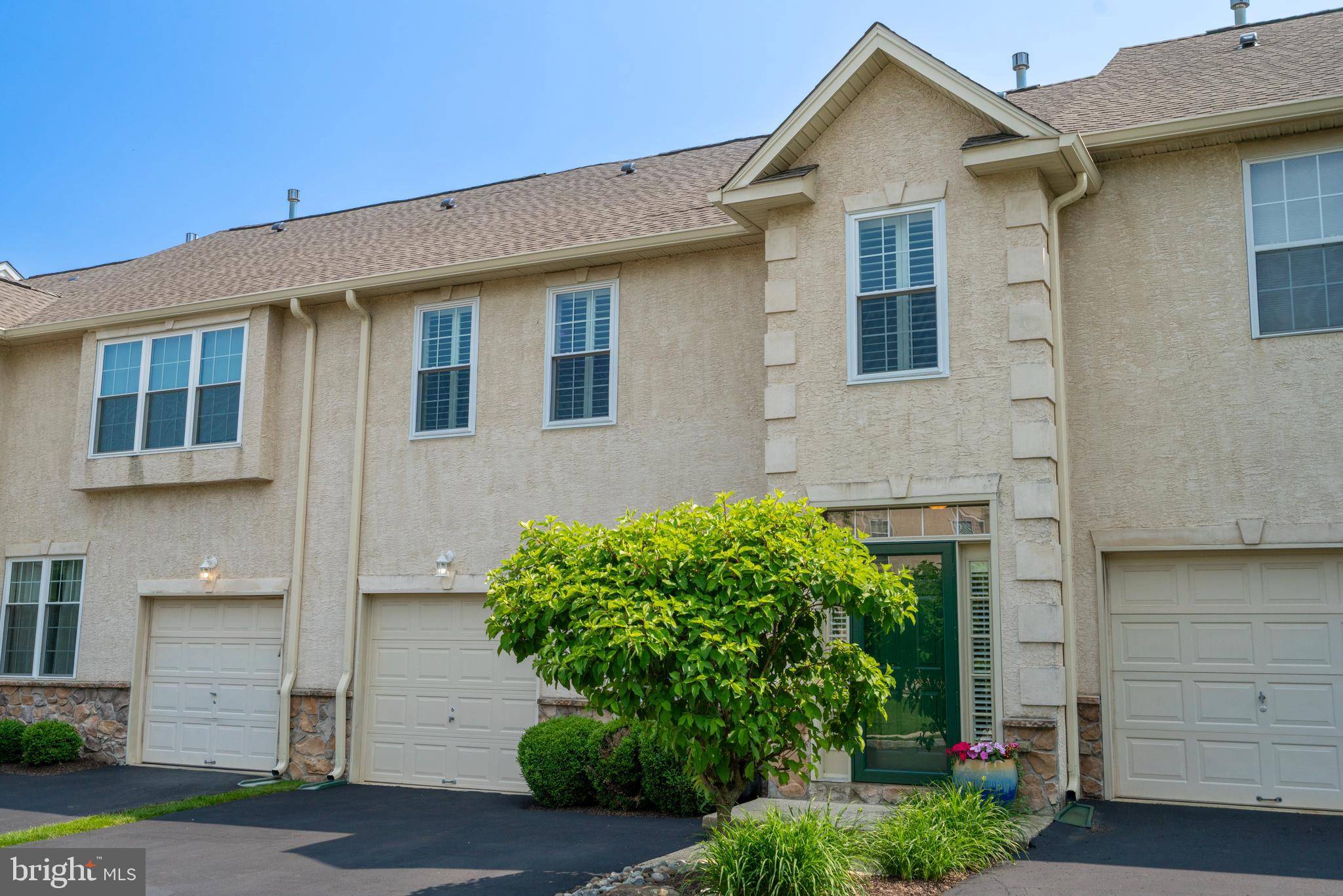 North Wales, PA 19454,102 WARWICK WAY