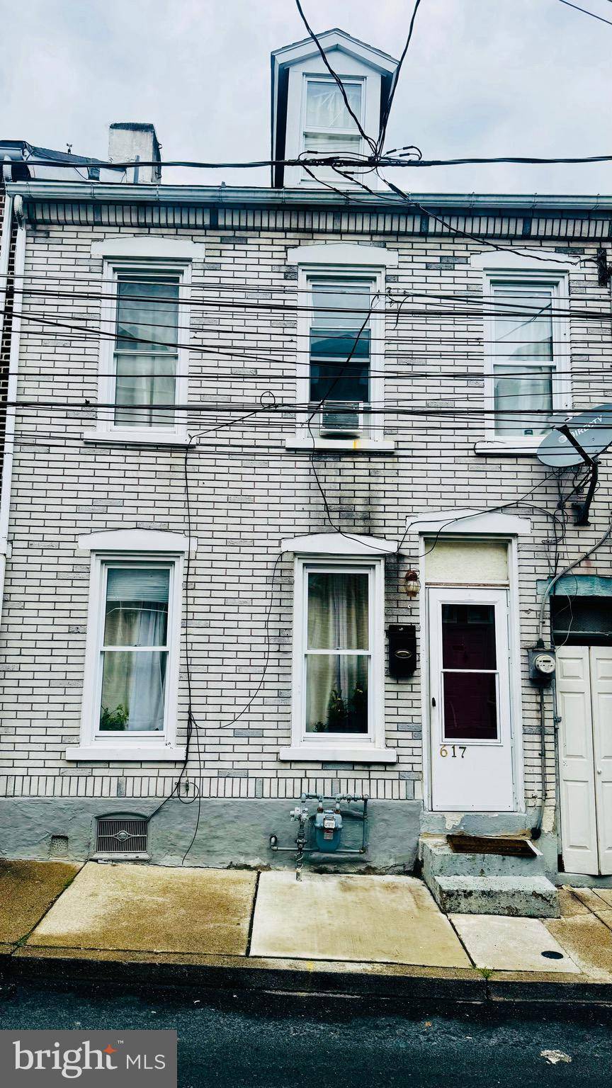 Allentown, PA 18102,617 OAK ST