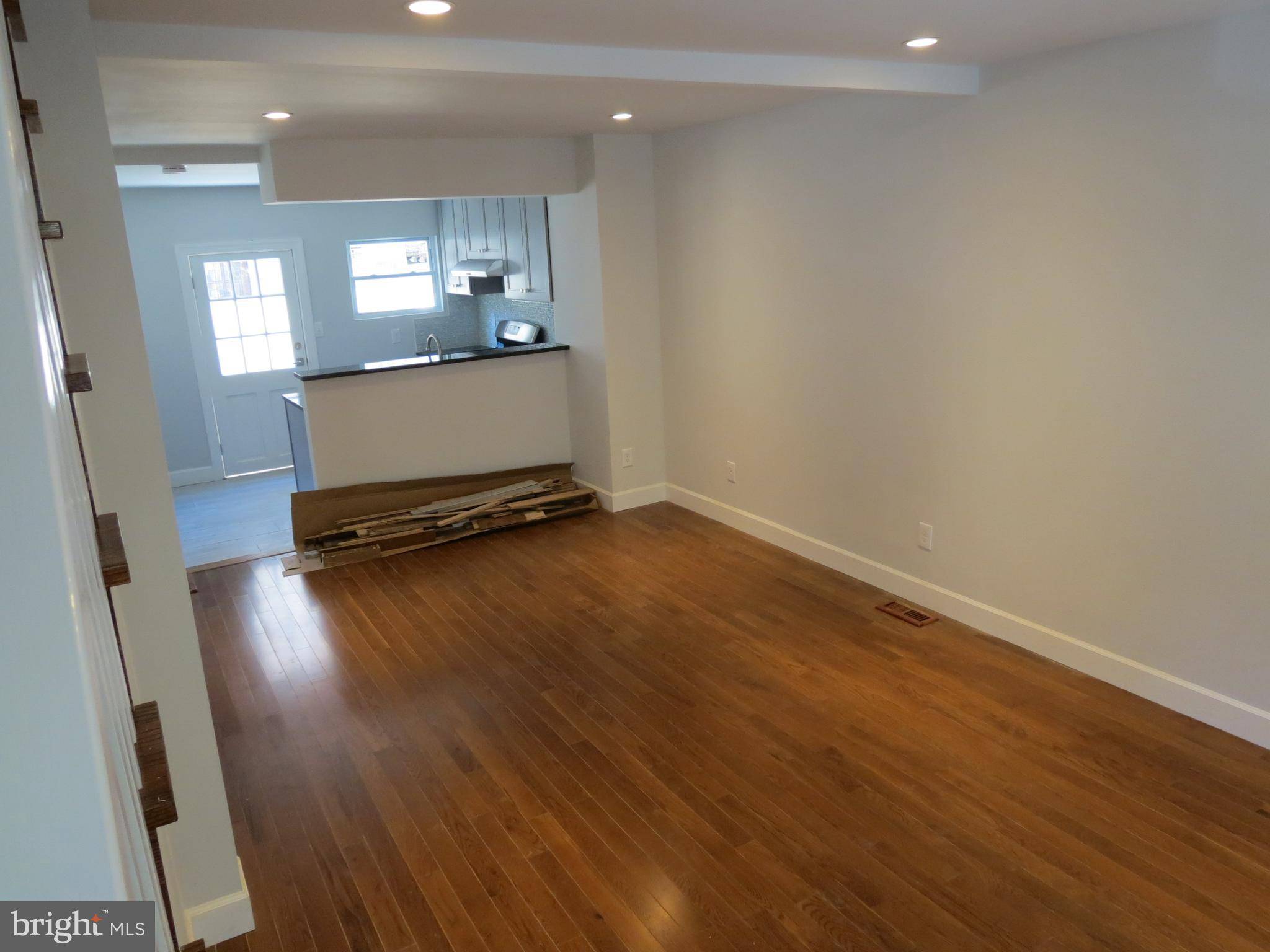 Philadelphia, PA 19147,1008 MONTROSE ST