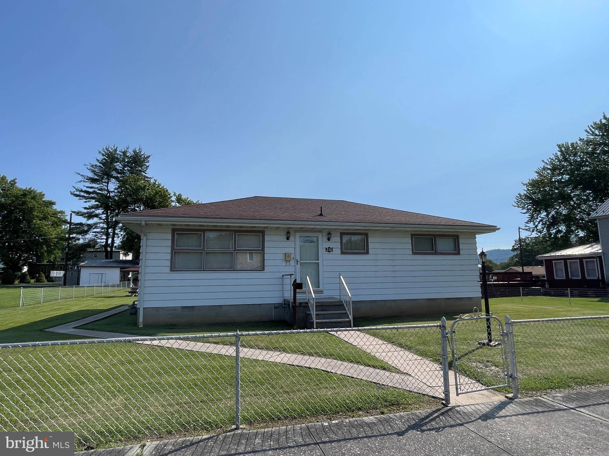 Cumberland, MD 21502,210 POTOMAC ST