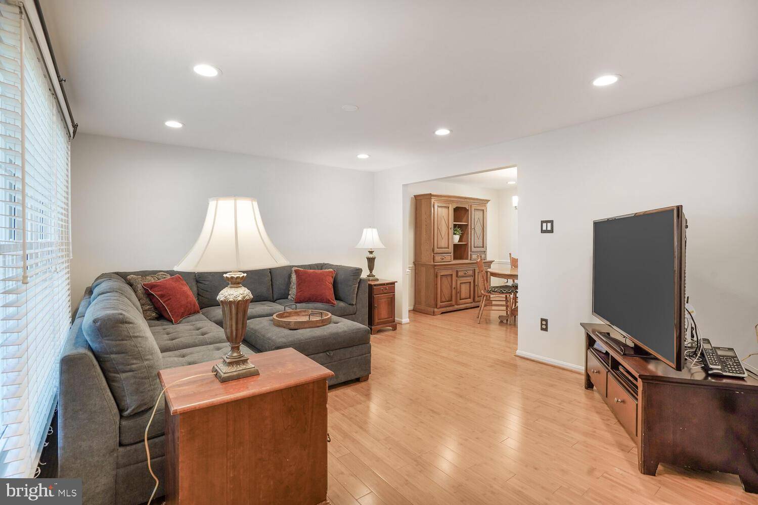Herndon, VA 20170,1537 POWELLS TAVERN PL