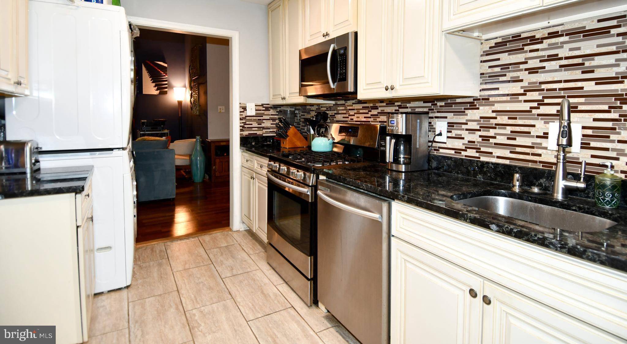 Reston, VA 20191,11839 SHIRE CT #31D