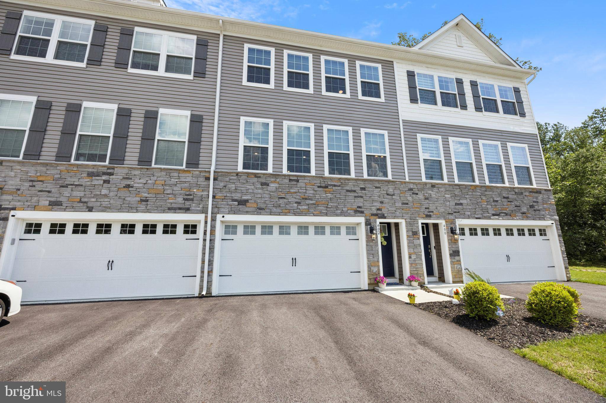 Mt Laurel, NJ 08054,402 MONTE FARM RD