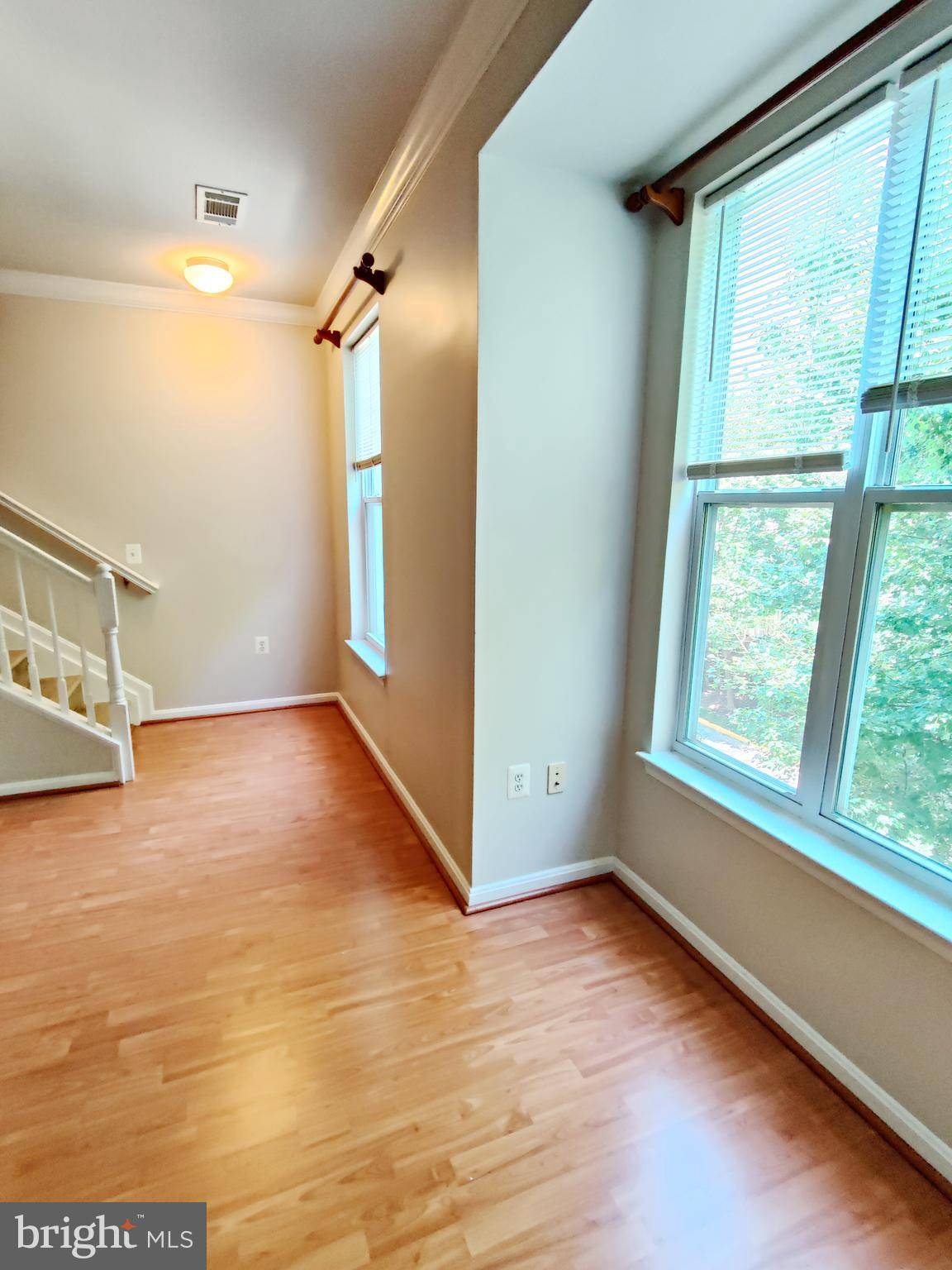 Vienna, VA 22181,2791 CENTERBORO DR #382