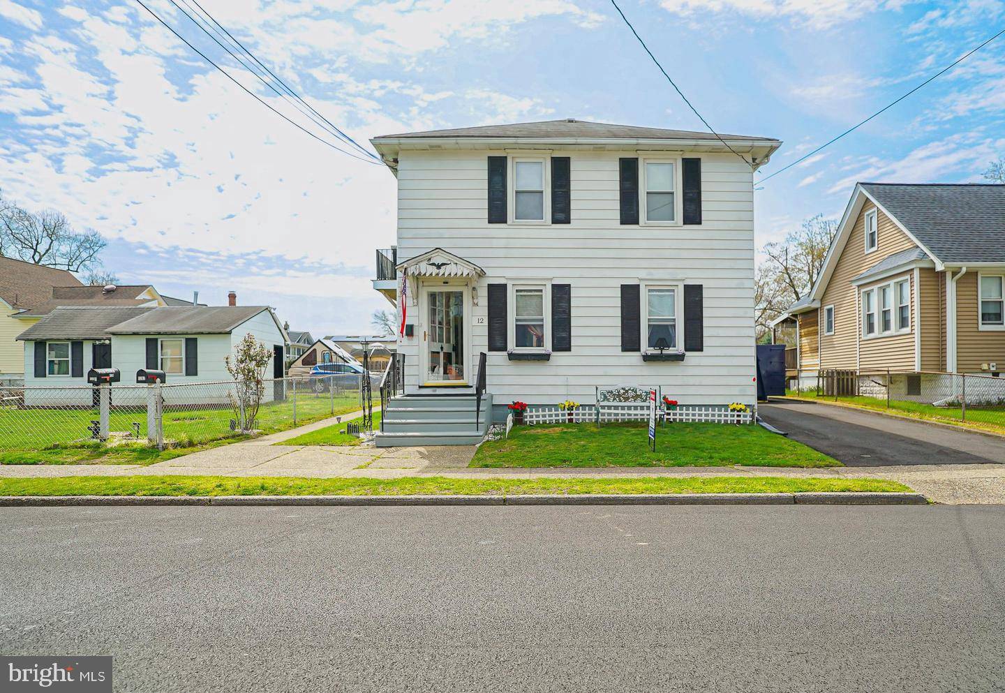 Maple Shade, NJ 08052,12 ANNA AVE