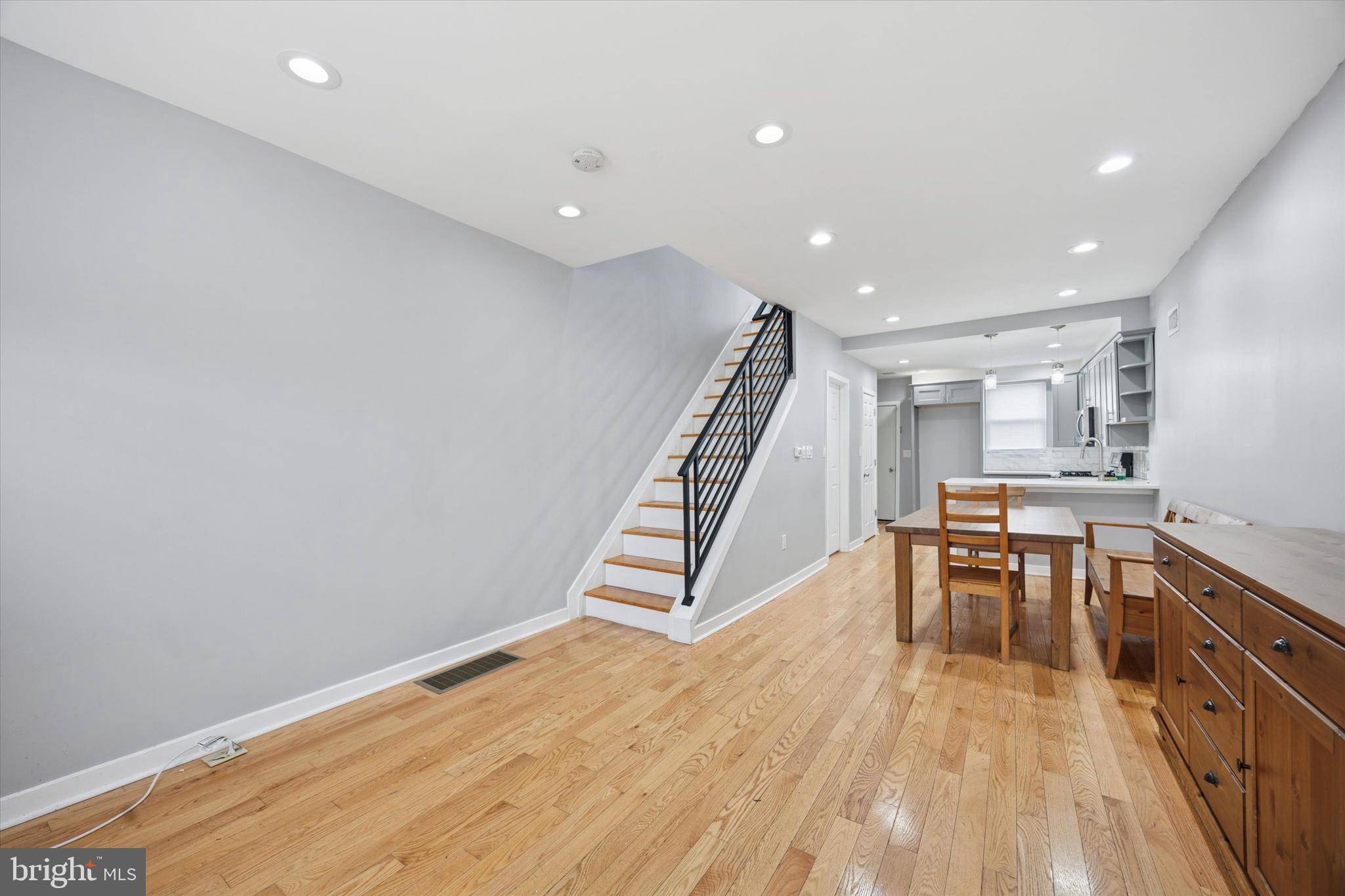 Philadelphia, PA 19122,2036 N DARIEN ST