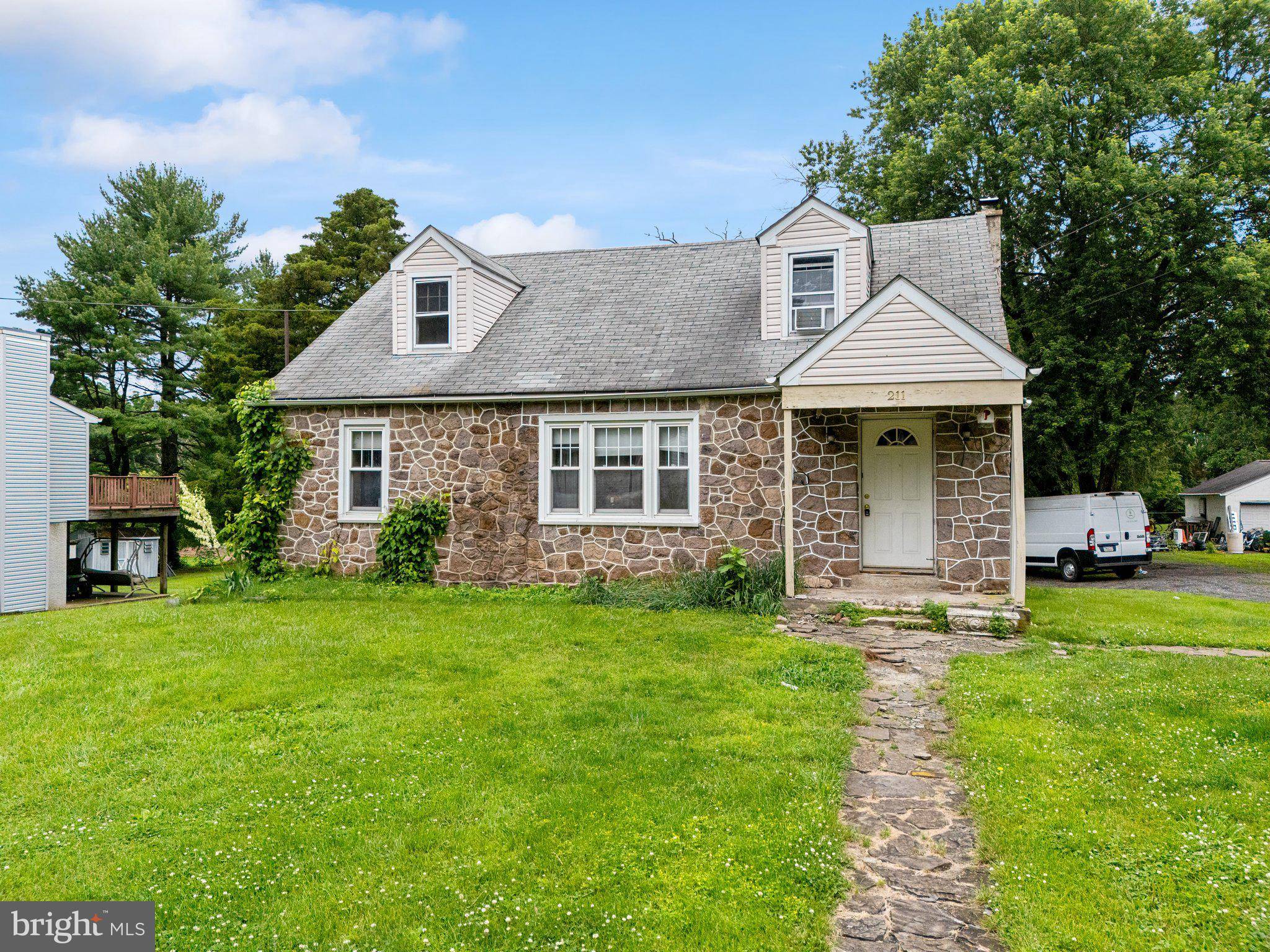 Pottstown, PA 19465,211 PEARL ST