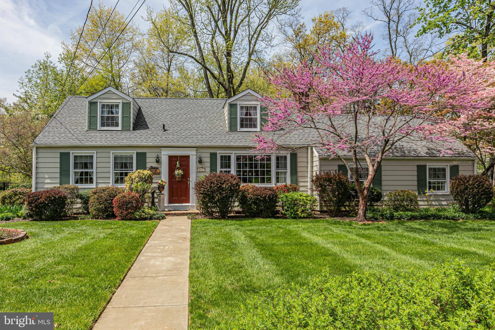 Pennington, NJ 08534,444 SKED ST
