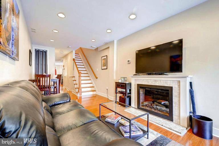 Baltimore, MD 21231,608 S WASHINGTON ST