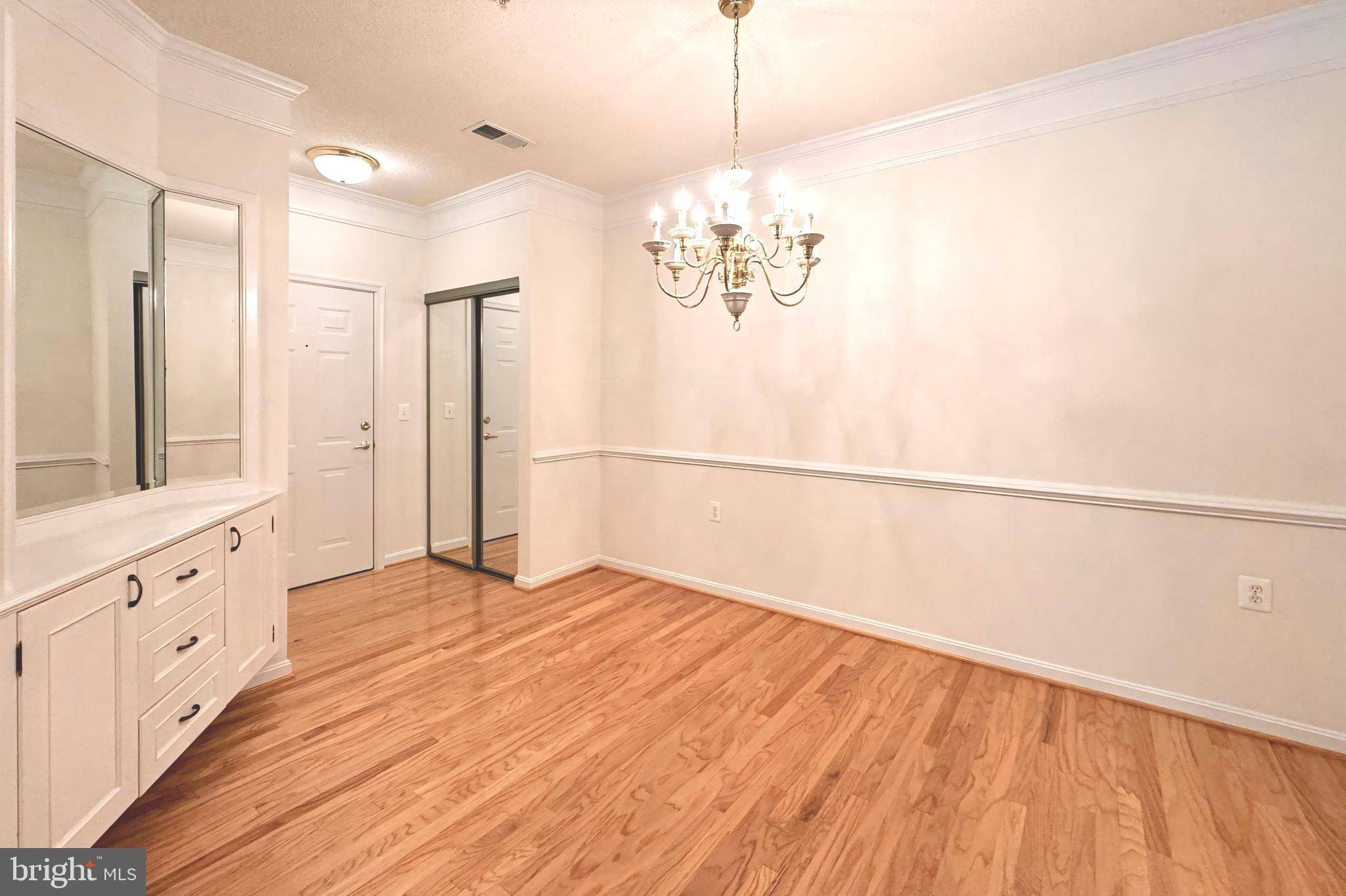 Reston, VA 20190,12180 ABINGTON HALL PL #104
