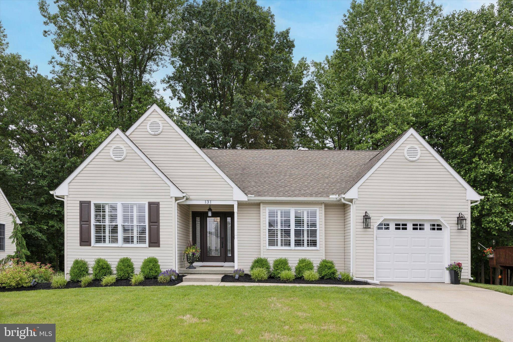 Sewell, NJ 08080,131 TRELLIS LN