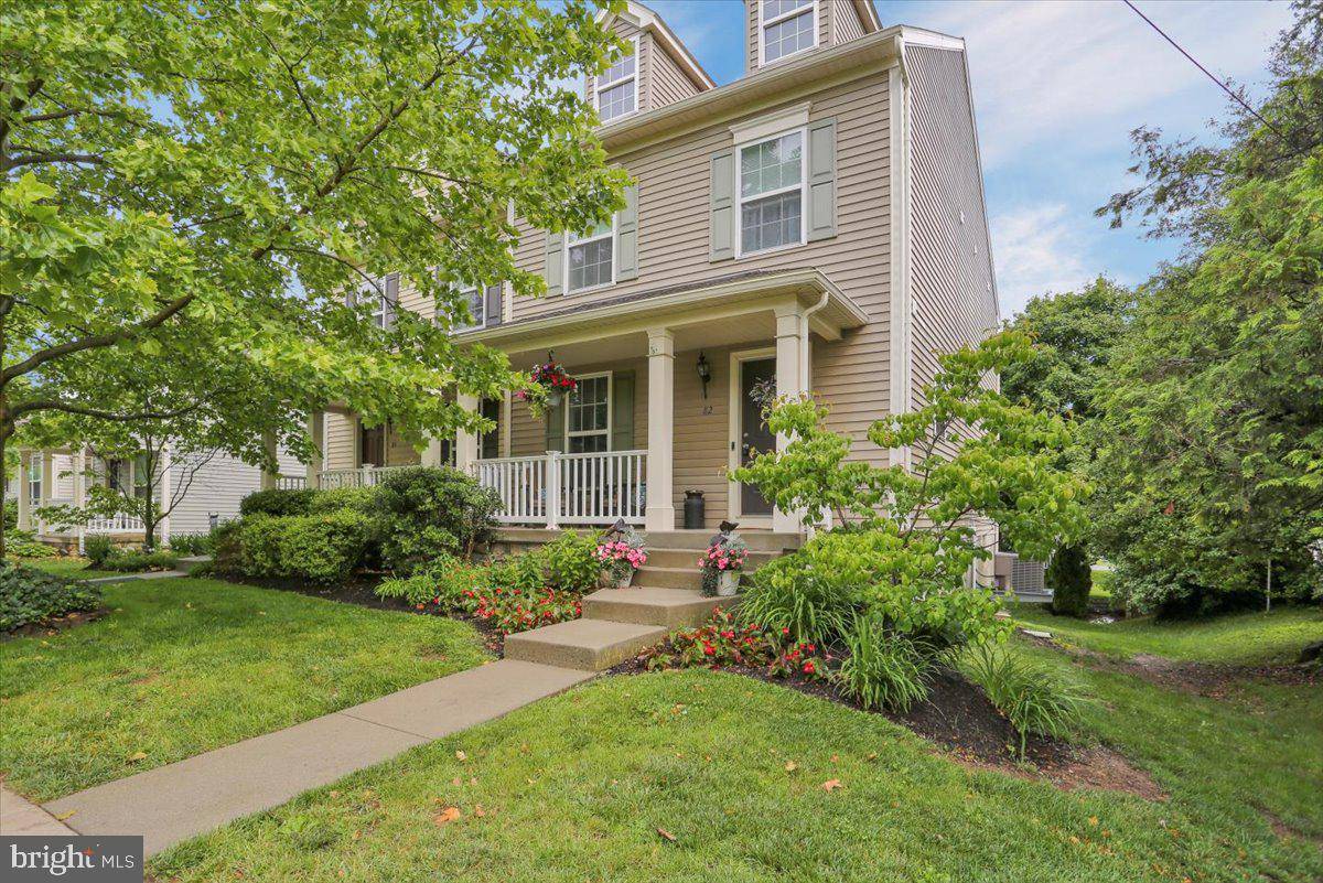 Elverson, PA 19520,82 W MAIN ST