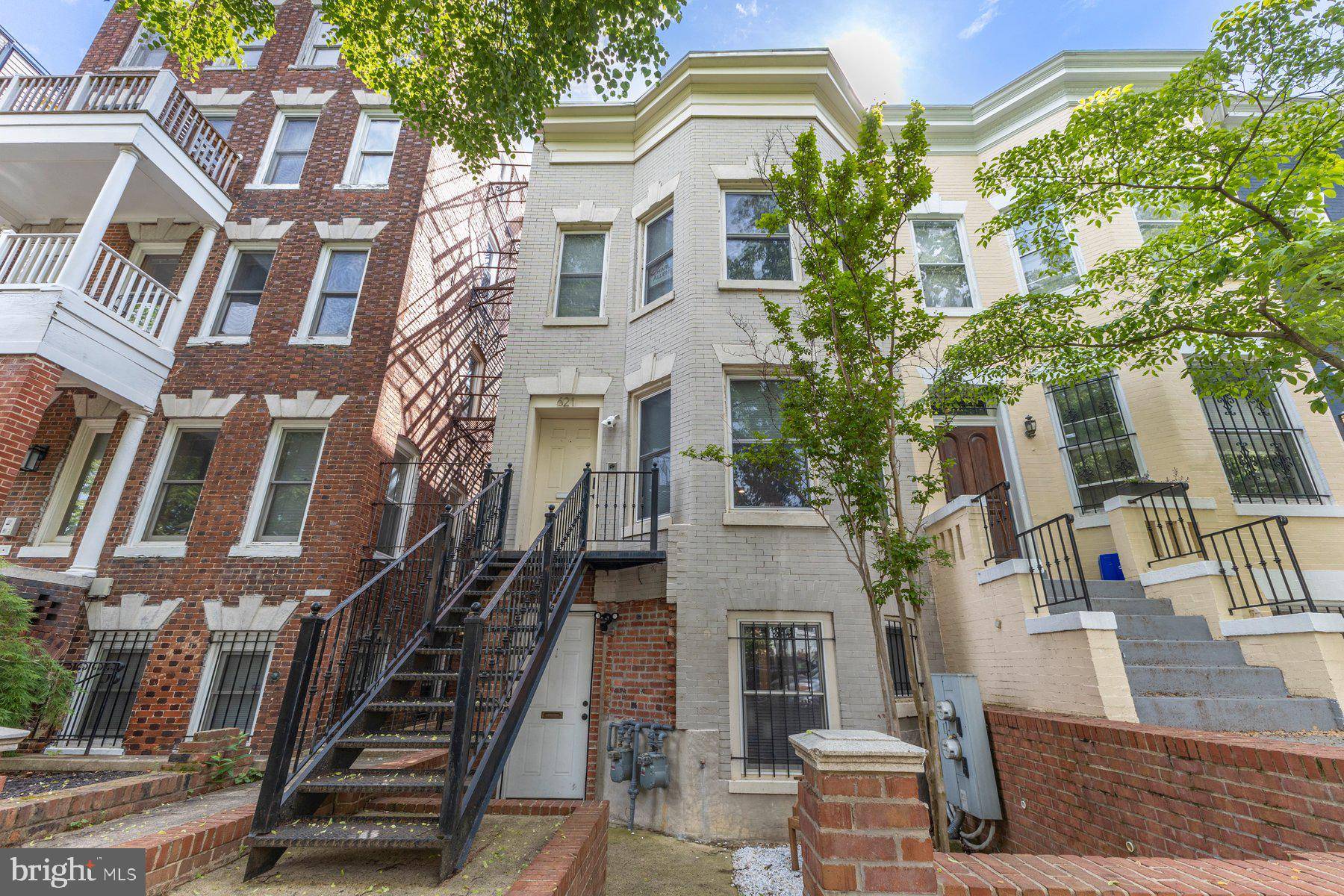Washington, DC 20002,621 5TH ST NE