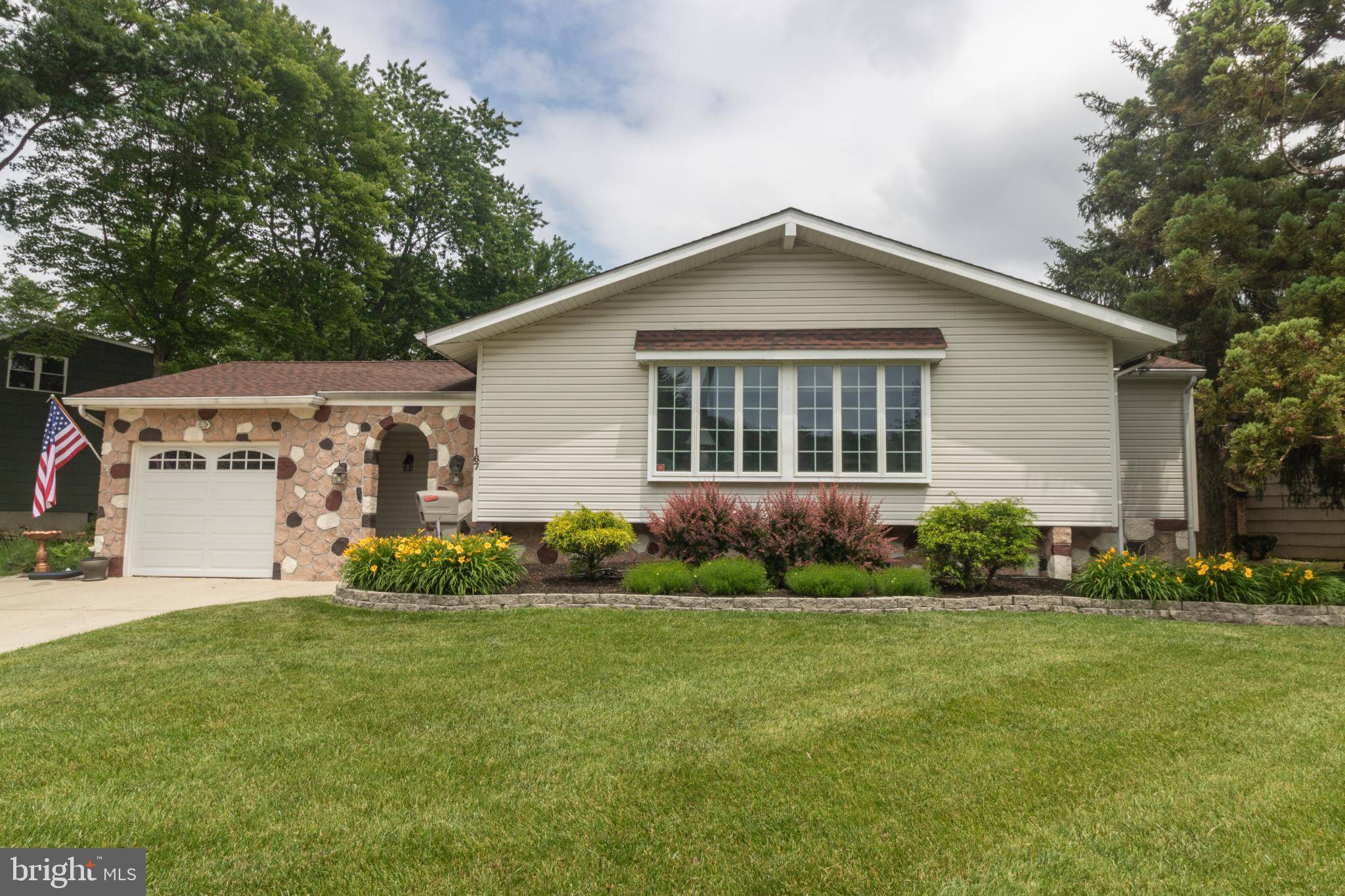 Mount Laurel, NJ 08054,167 CANTERBURY RD