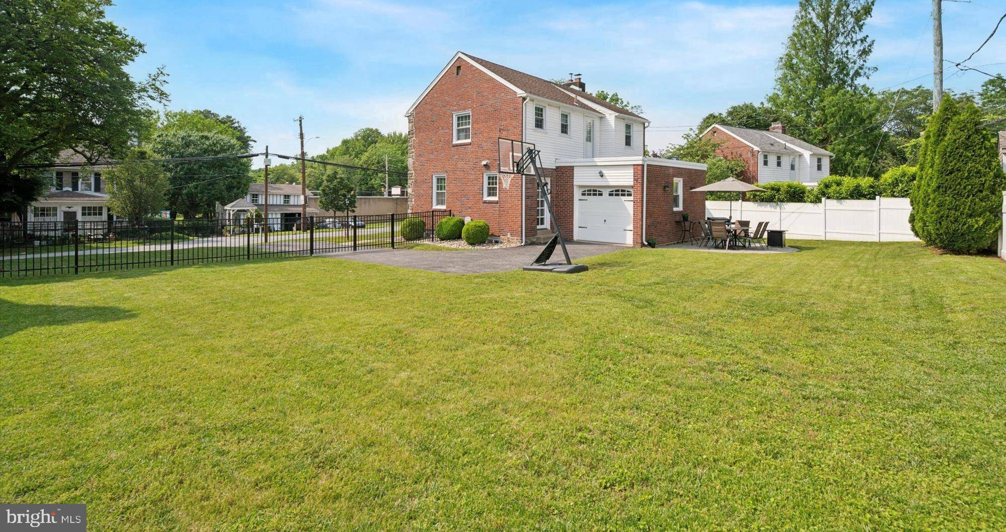 Springfield, PA 19064,975 OLD SPROUL RD