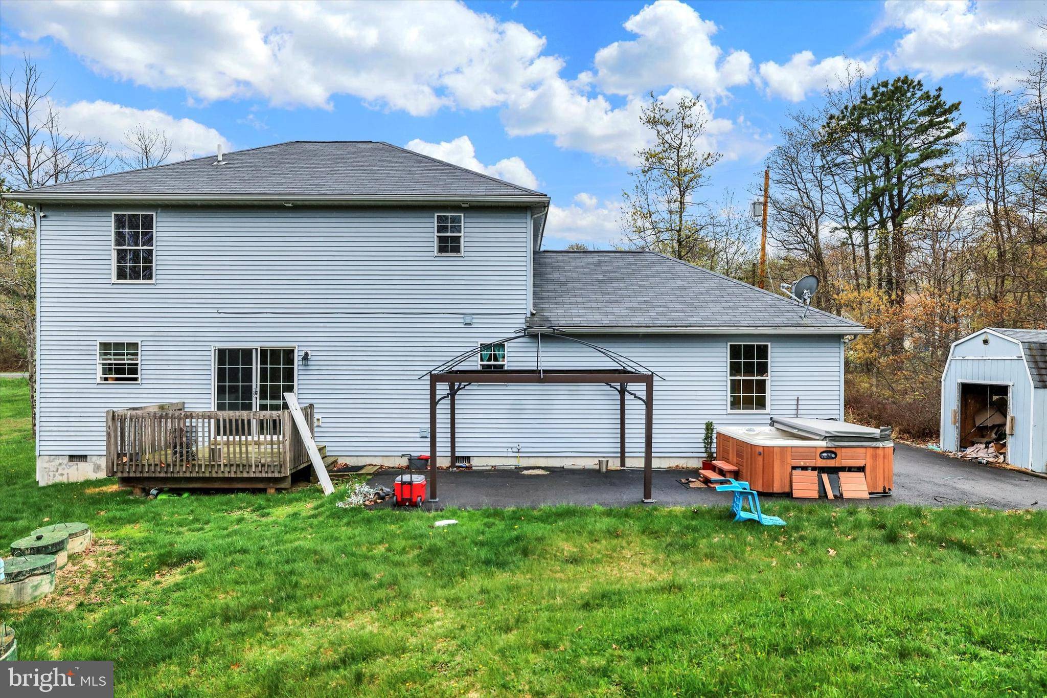 Long Pond, PA 18334,959 CRICKET LN