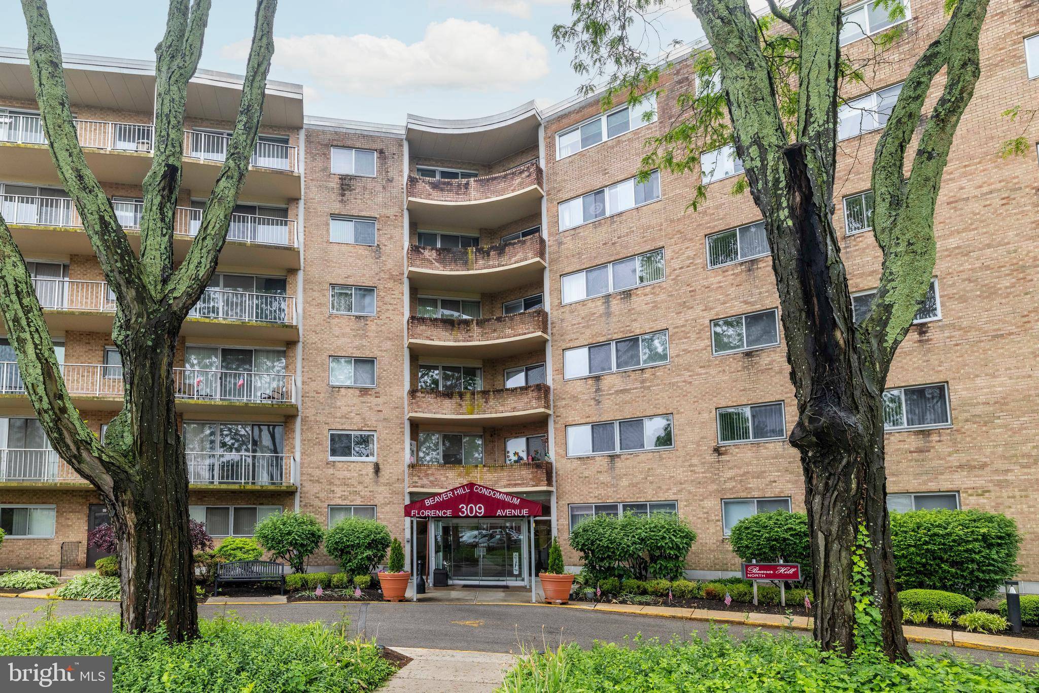 Jenkintown, PA 19046,309 FLORENCE AVE #618N