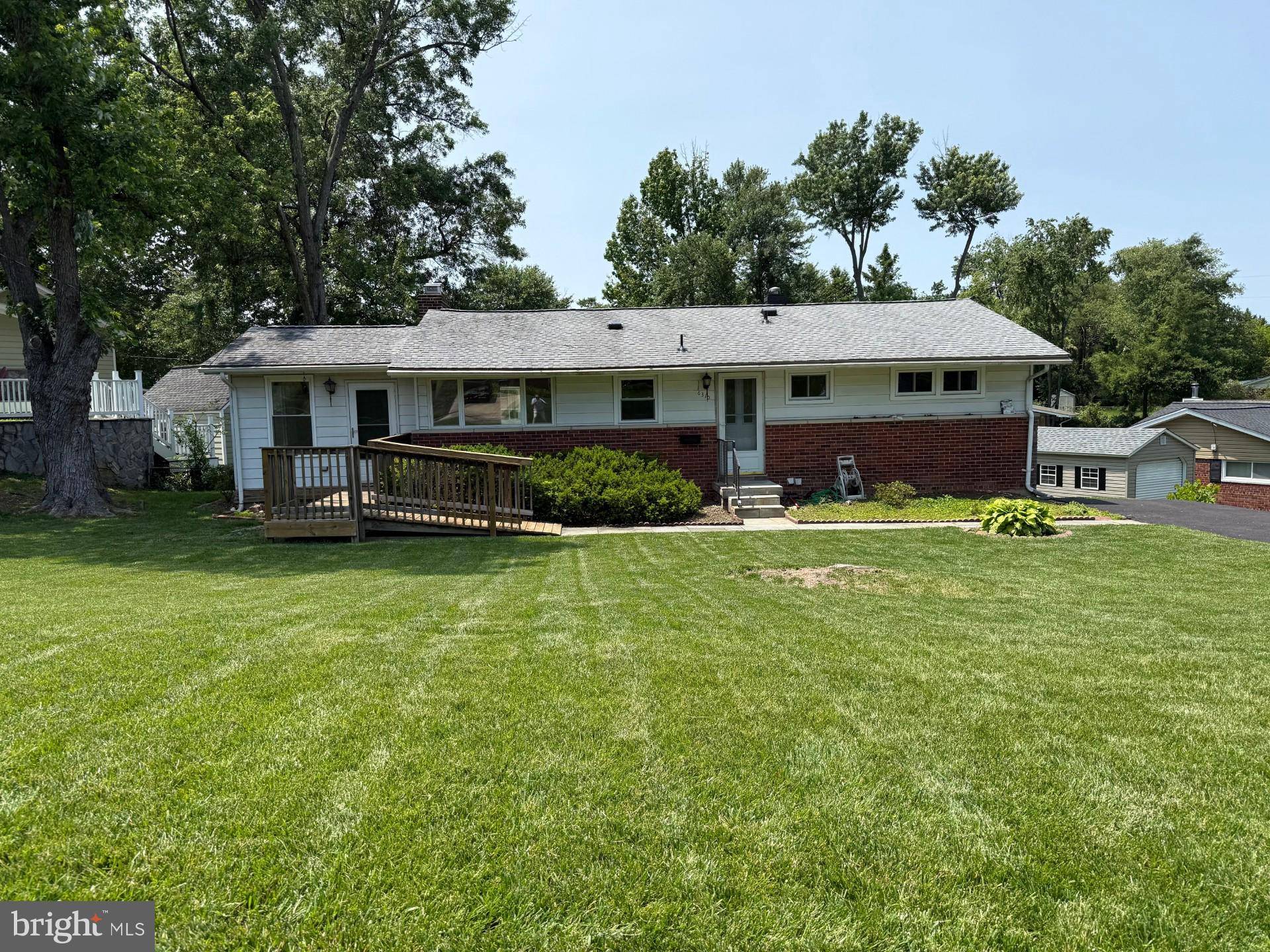 Alexandria, VA 22310,6310 SADDLE TREE DR