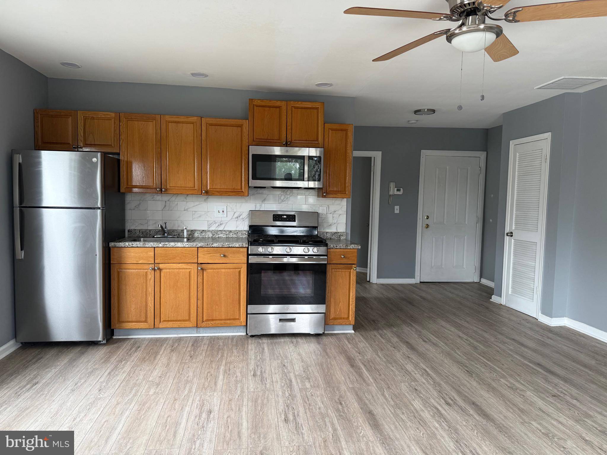 Philadelphia, PA 19140,2211 W TIOGA ST #3B