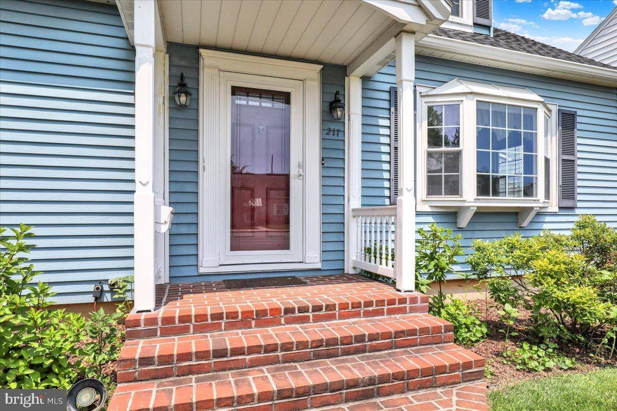 Cleona, PA 17042,217 E CHESTNUT ST