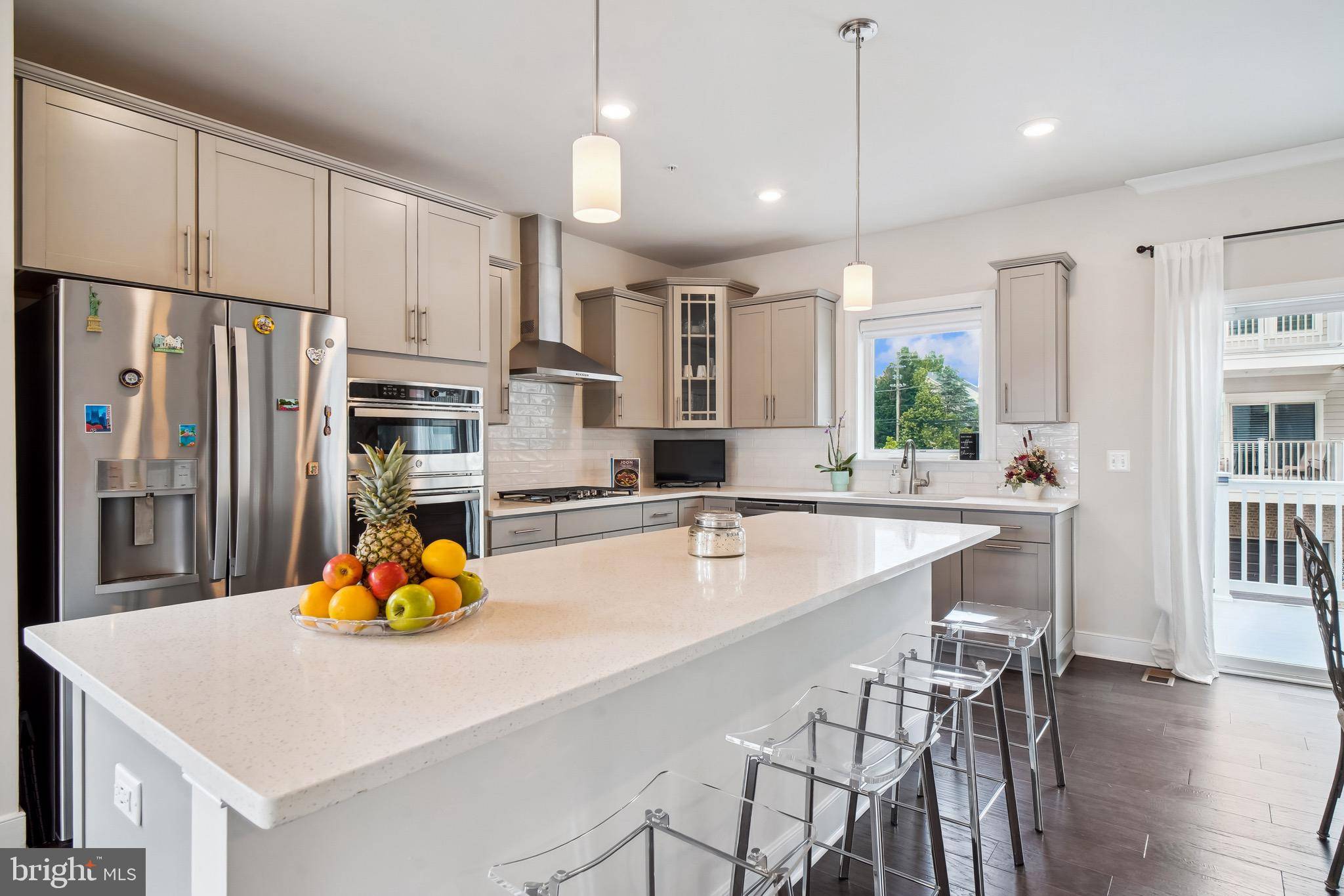 Gaithersburg, MD 20878,906 VERMEER AVE