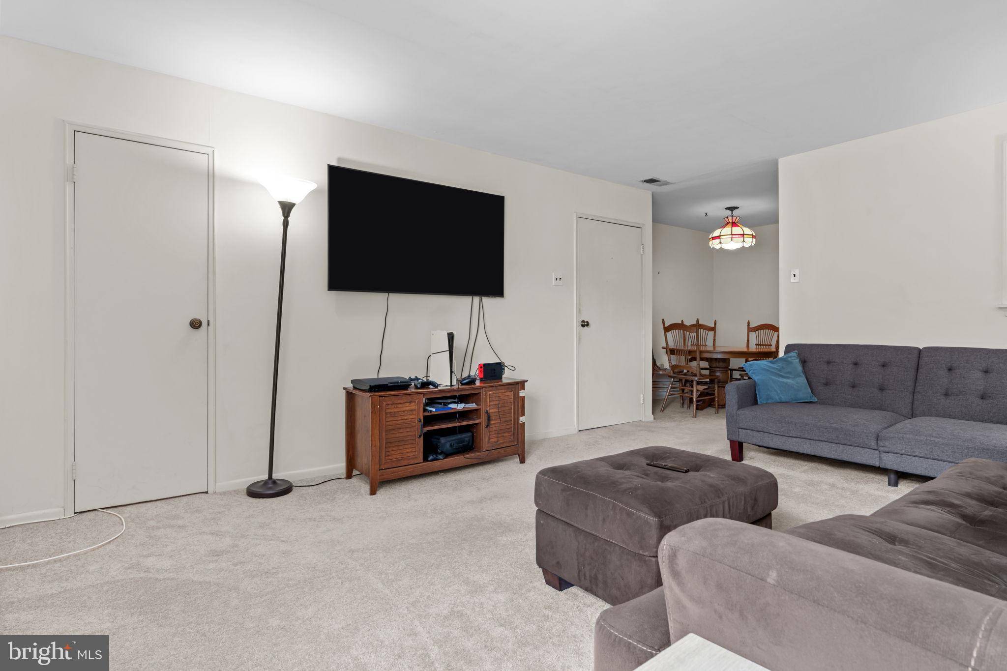 Ambler, PA 19002,11 CAVENDISH DR #11