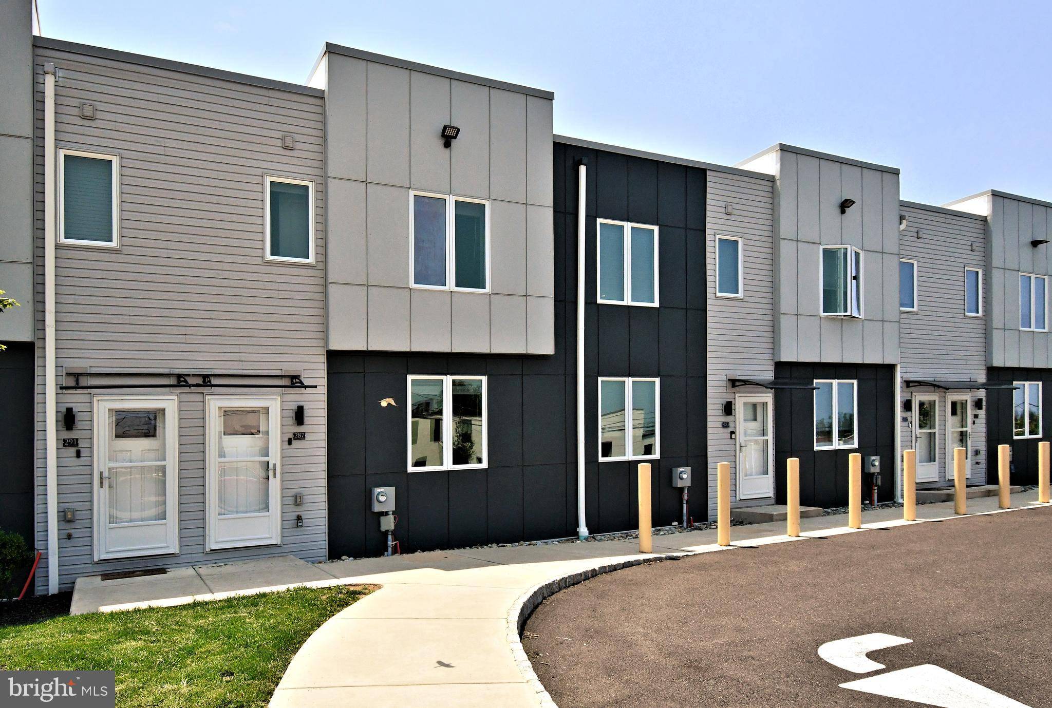 Hatboro, PA 19040,287 YARDS CT