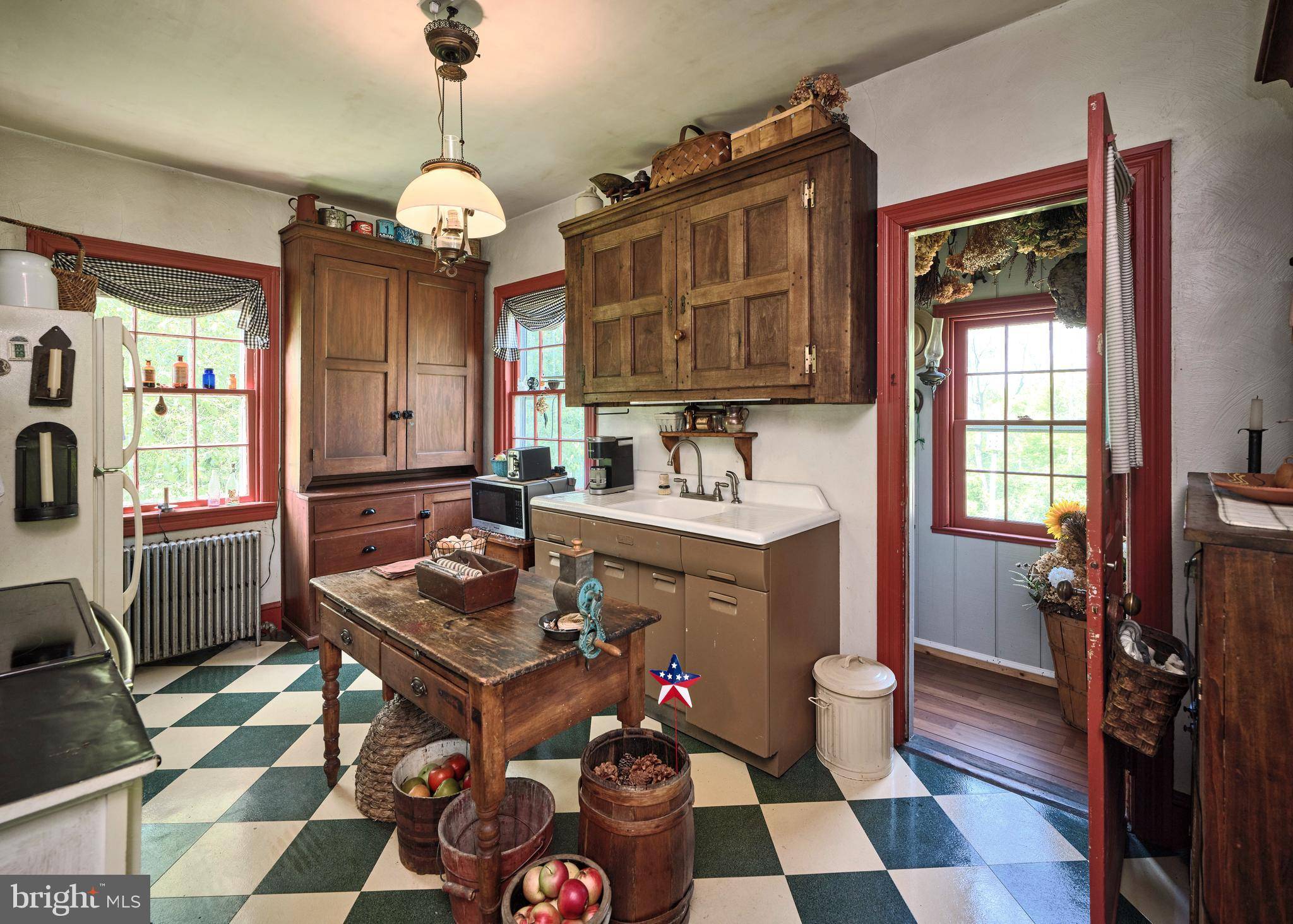 Pottstown, PA 19465,993 E SCHUYLKILL RD