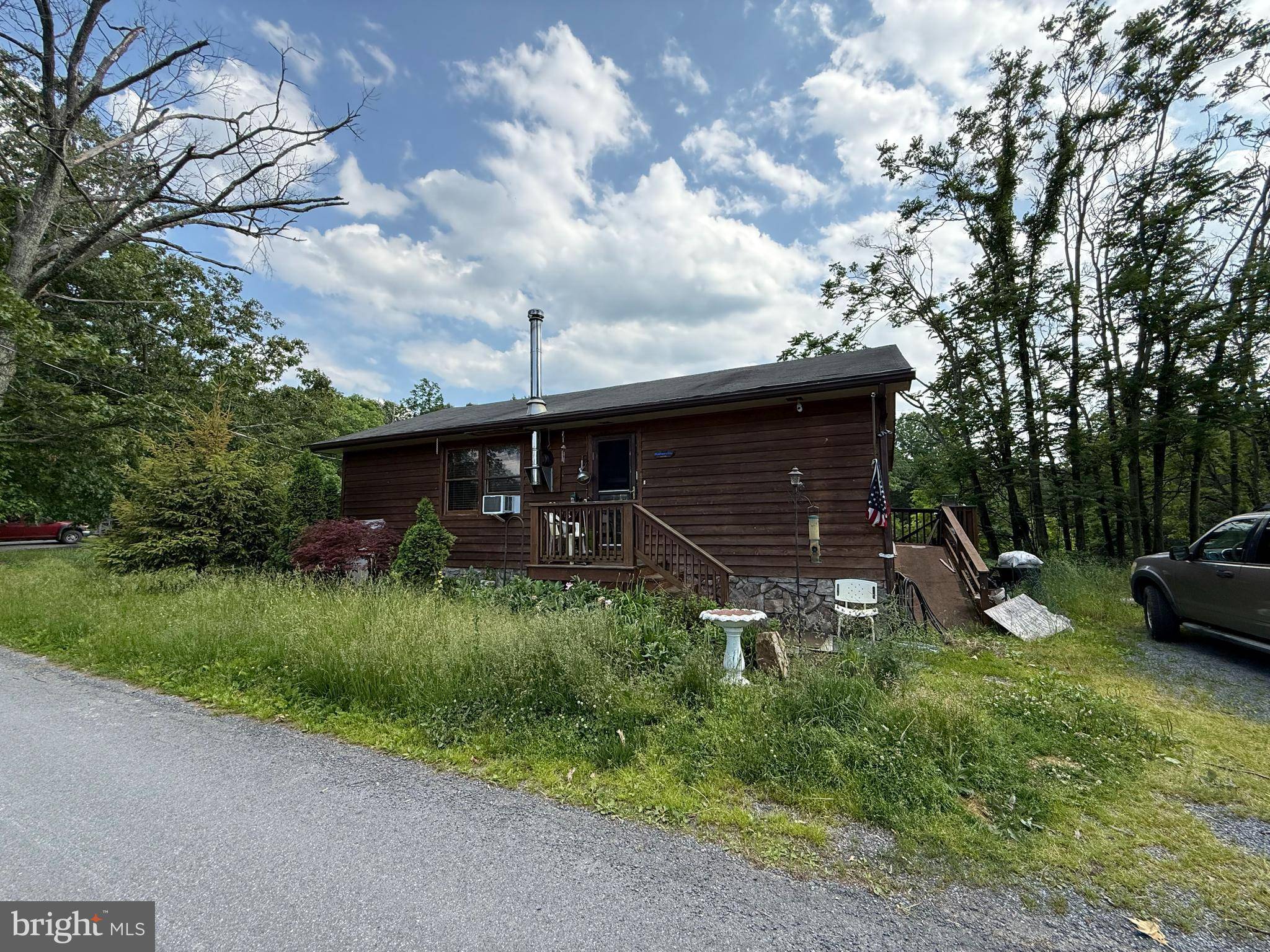 High View, WV 26808,2098 FALLS RD