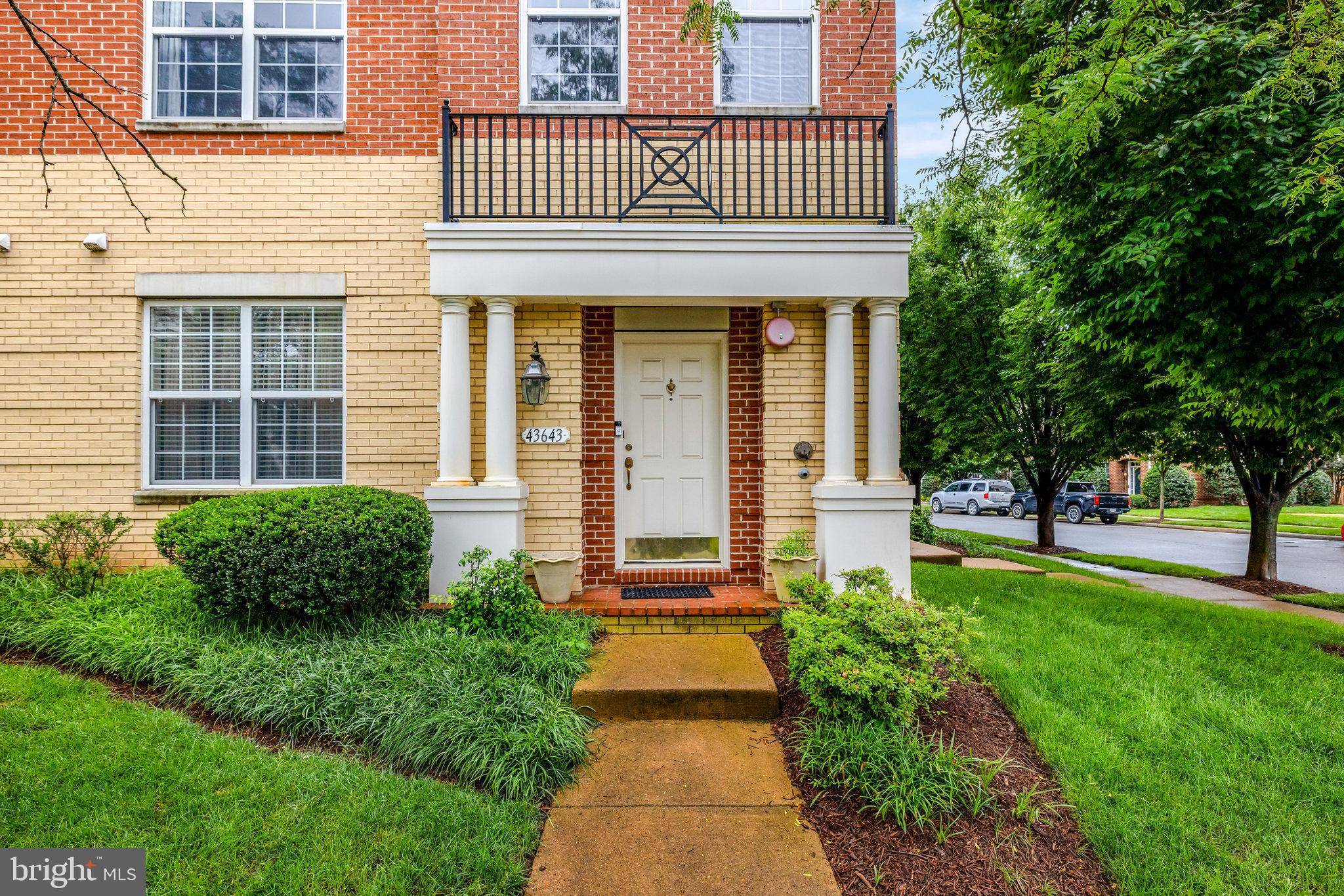 Leesburg, VA 20176,43643 MCDOWELL SQ