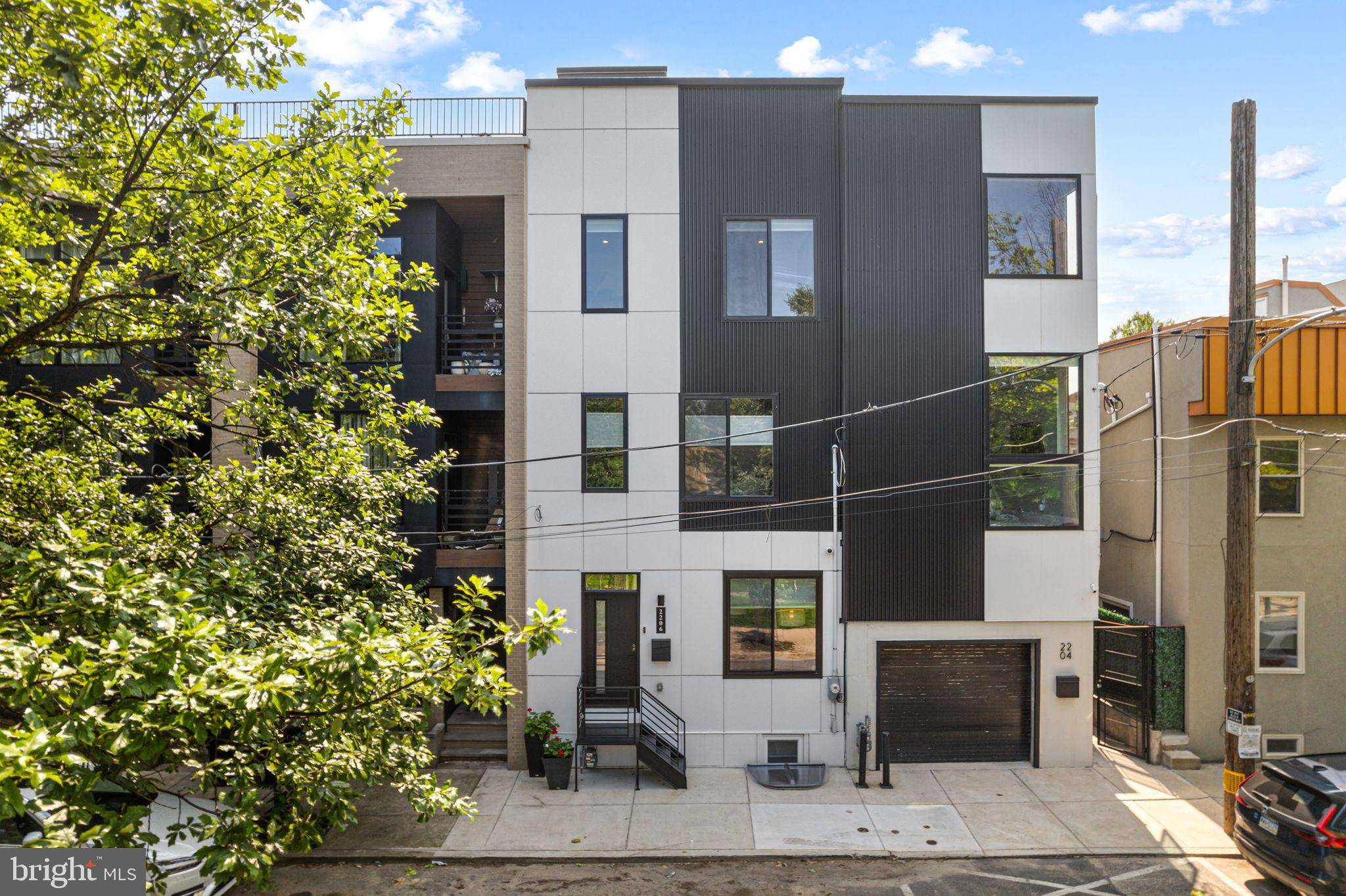 Philadelphia, PA 19125,2206 E FLETCHER ST
