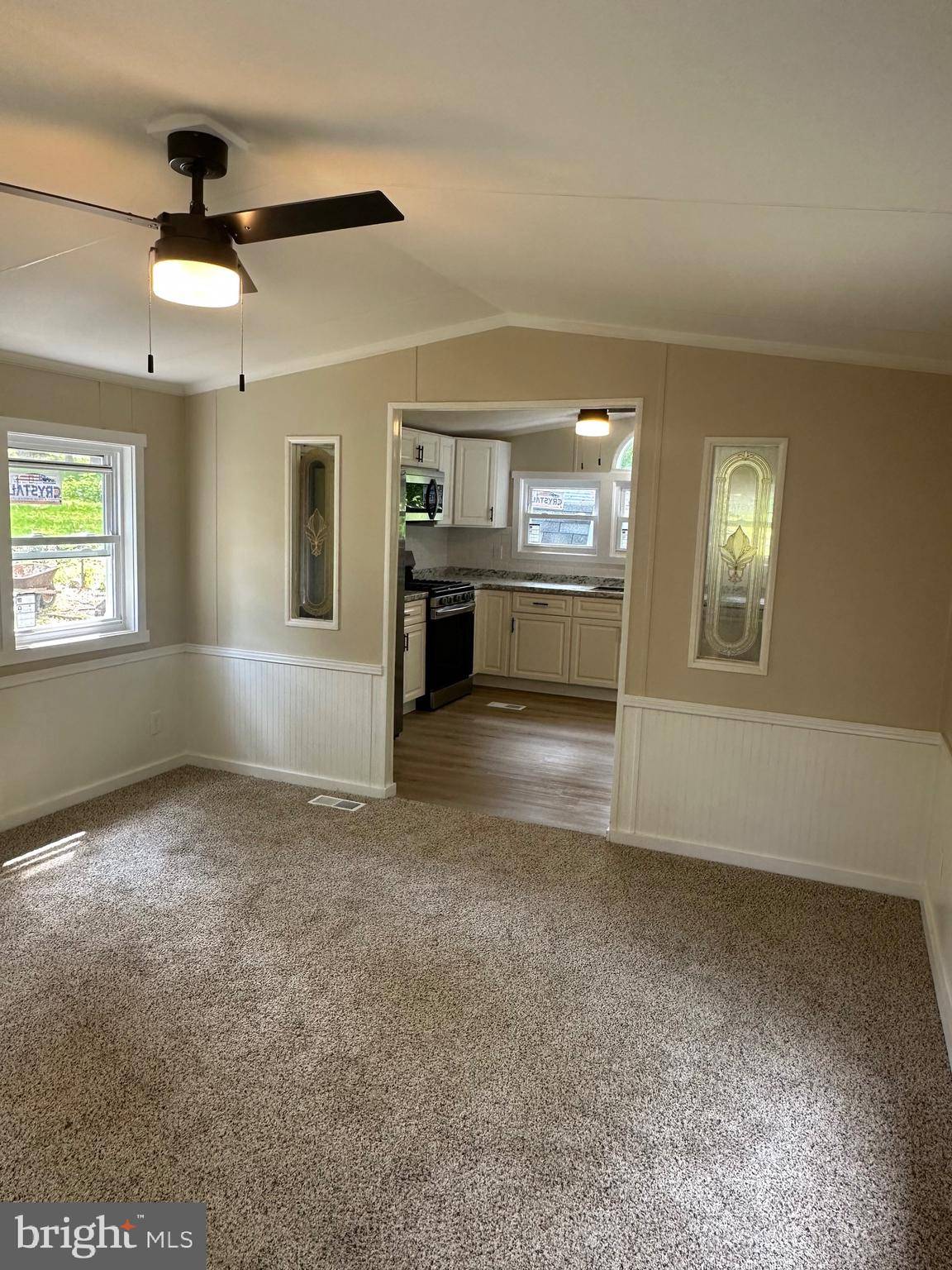 Elverson, PA 19520,98 NEW RD