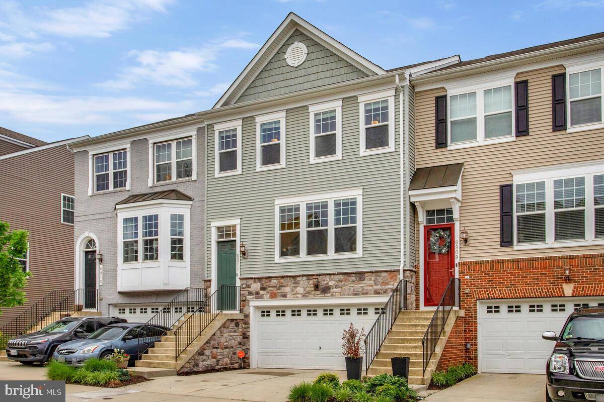 Landover, MD 20785,6911 STANSBURY LN