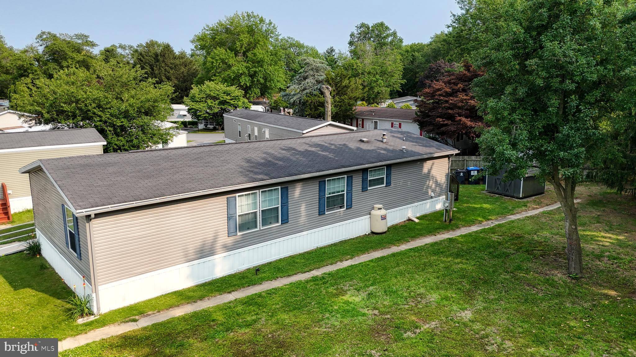 Frederica, DE 19946,391 GREG LN #391