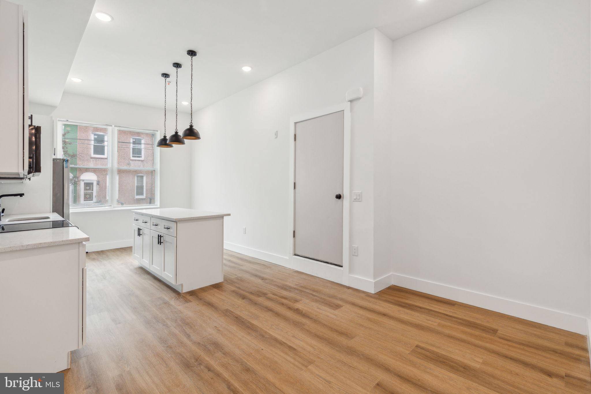 Philadelphia, PA 19133,417 W CUMBERLAND ST #3