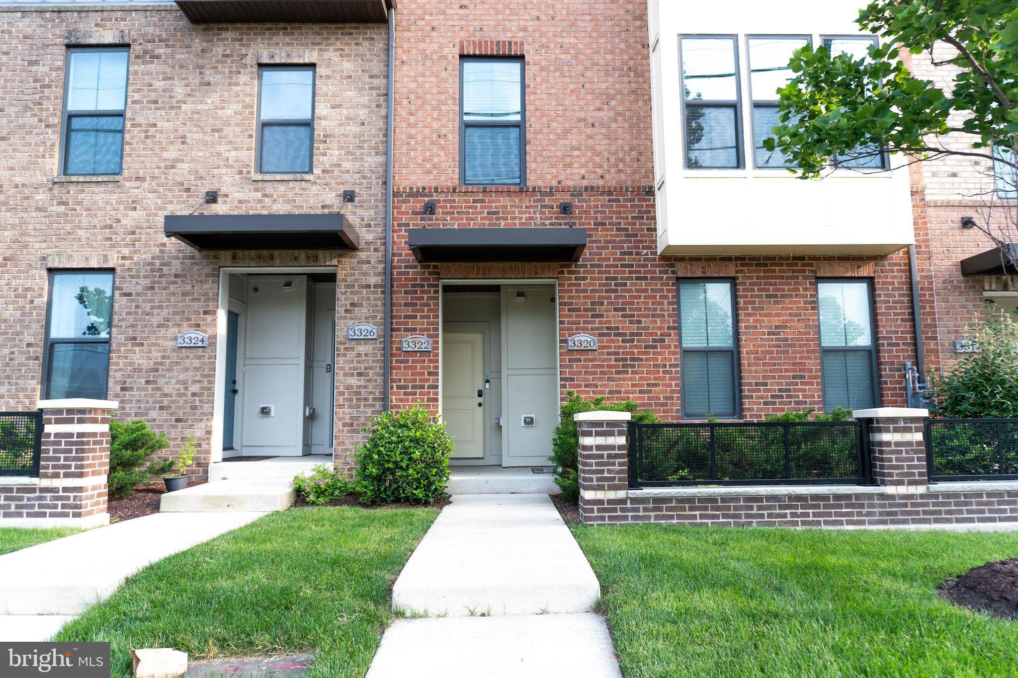Hyattsville, MD 20782,3322 TRIBUNE CT