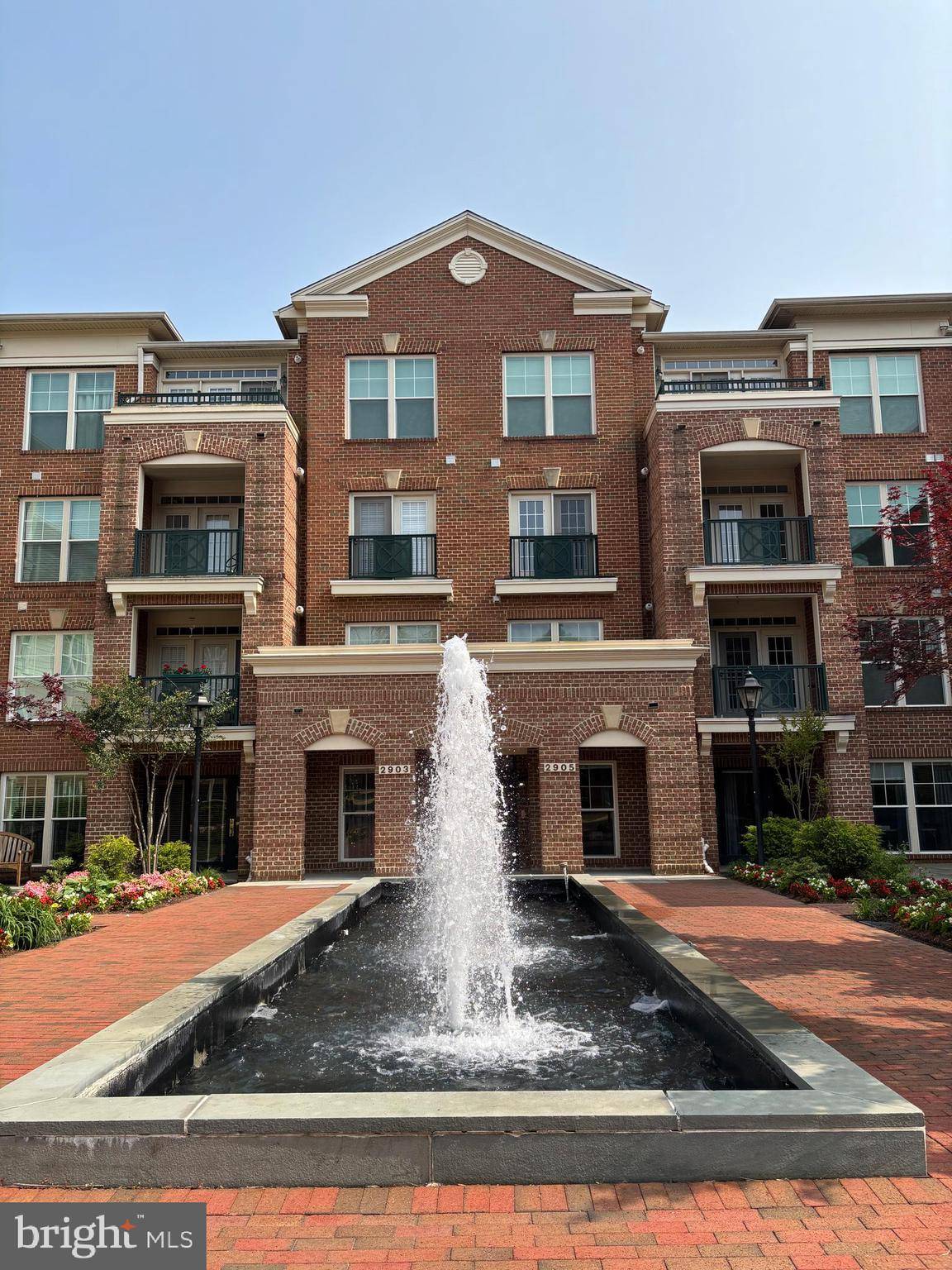 Fairfax, VA 22031,2903 SAINTSBURY PLZ #401