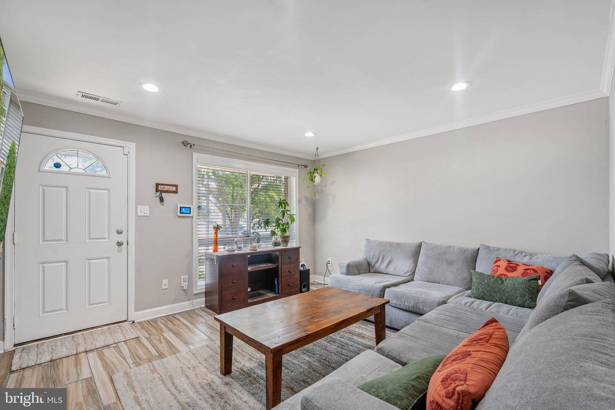 Herndon, VA 20170,13274 POENER PL