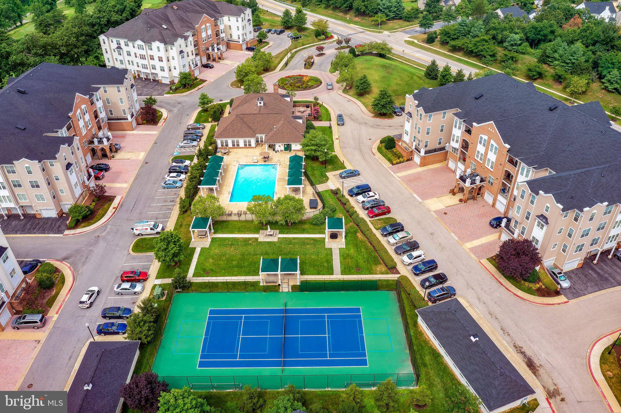 Elkridge, MD 21075,7305 MAPLECREST RD #206