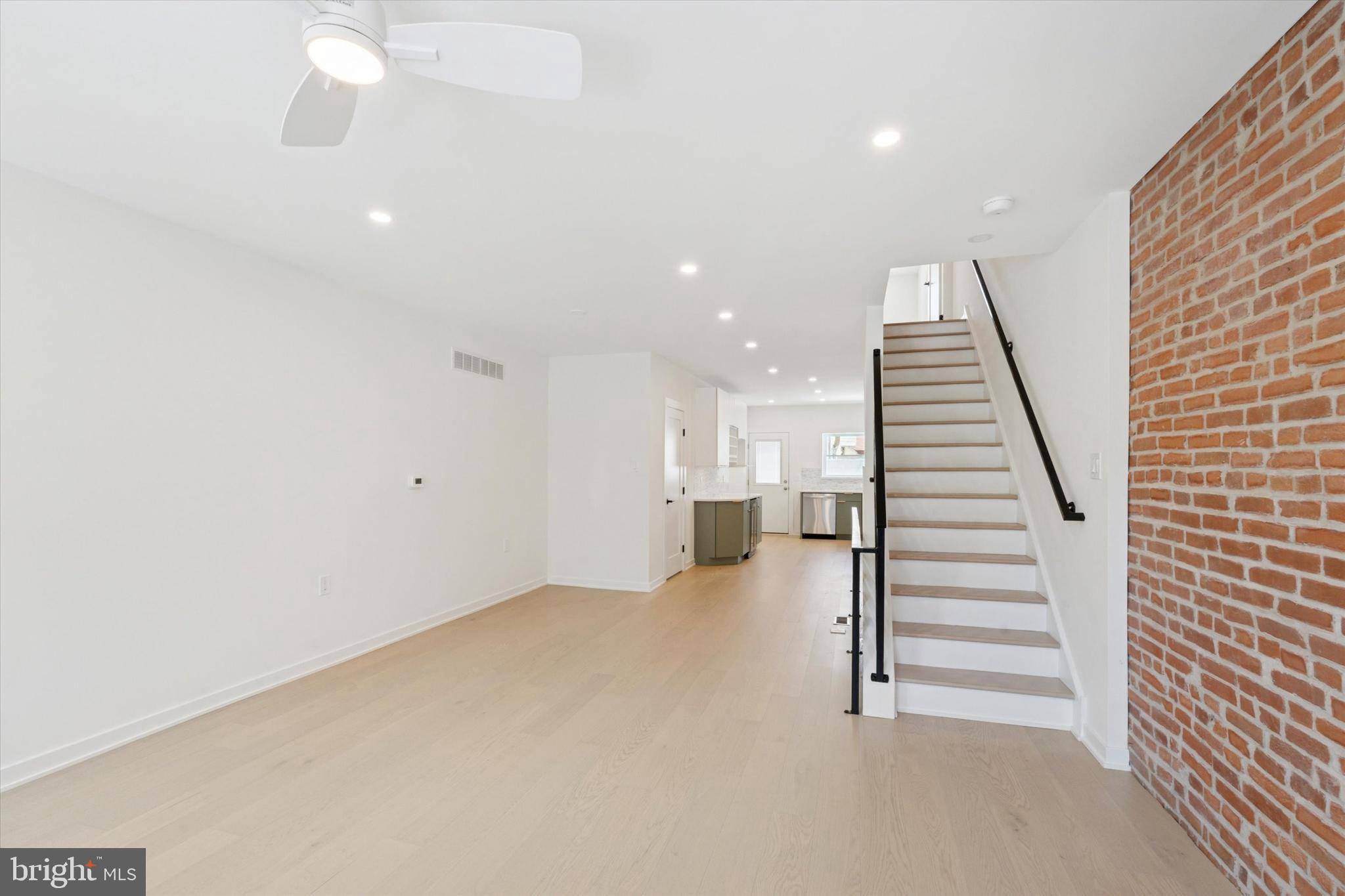 Philadelphia, PA 19148,1731 S 10TH ST
