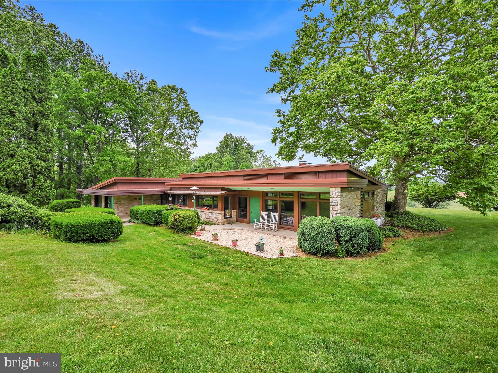 Jonestown, PA 17038,927 THOMPSON AVE