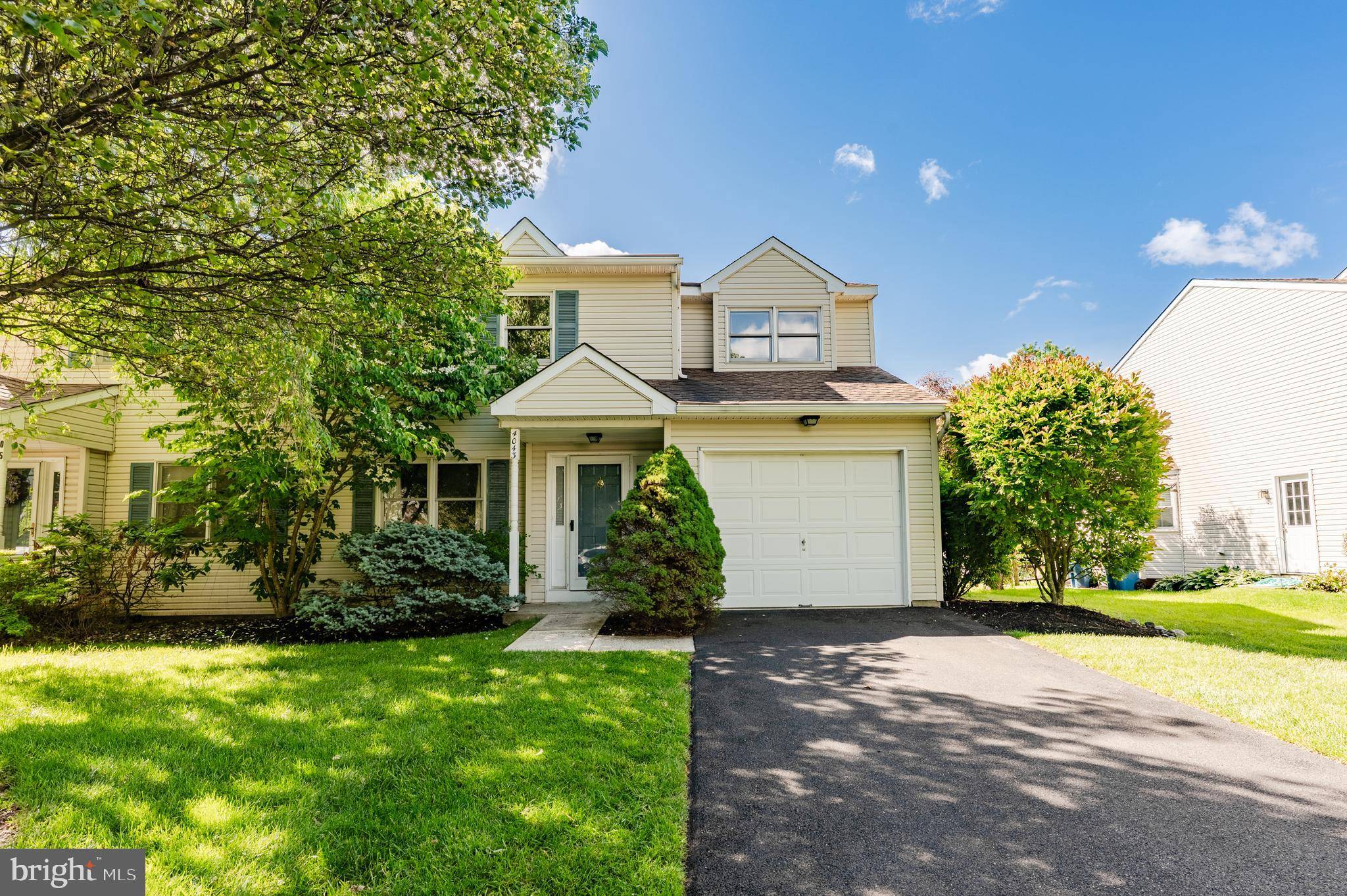 Doylestown, PA 18902,4043 DIANE WAY