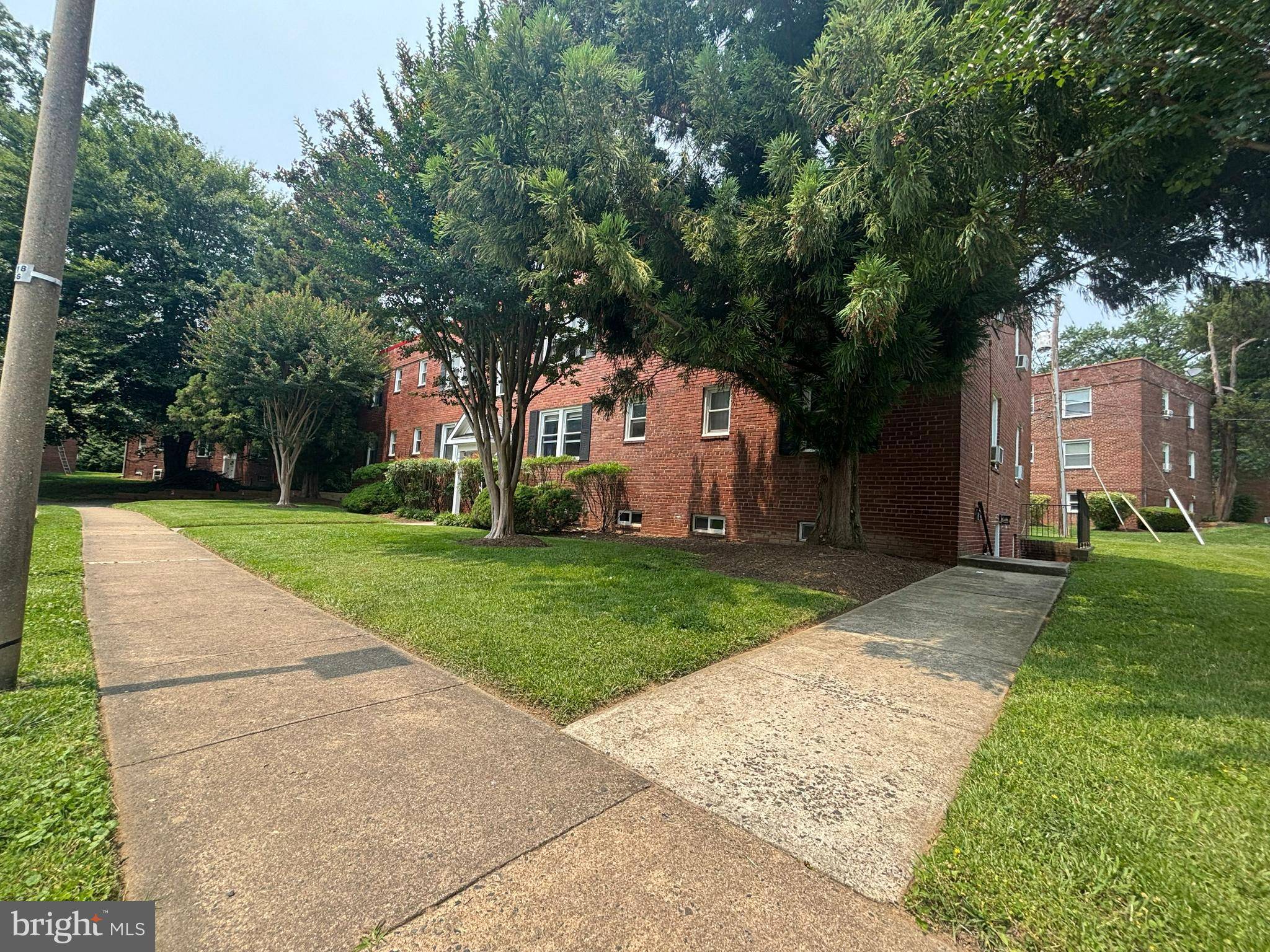 Arlington, VA 22205,1210 N KENILWORTH ST