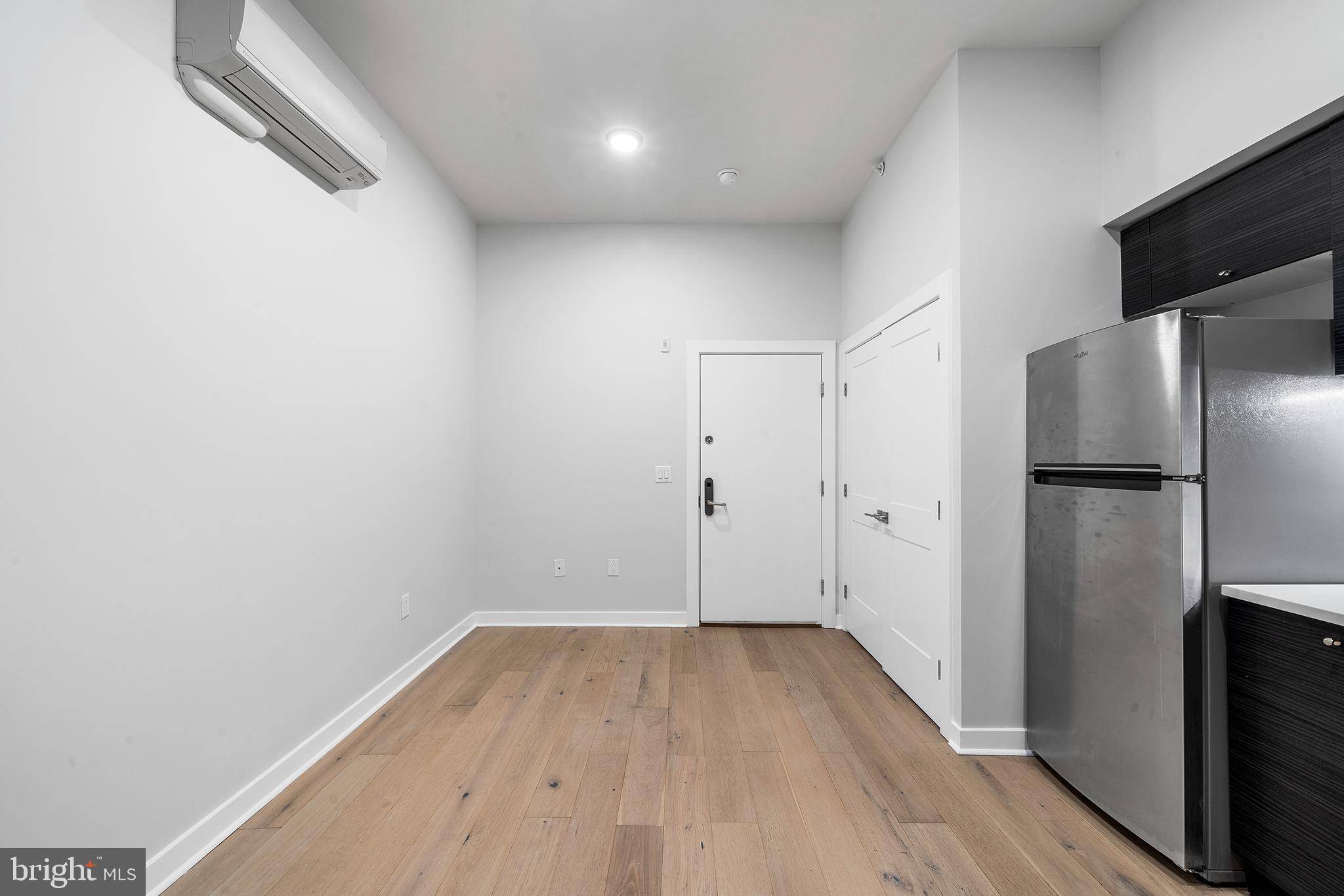 Philadelphia, PA 19106,257 N 3RD ST #1