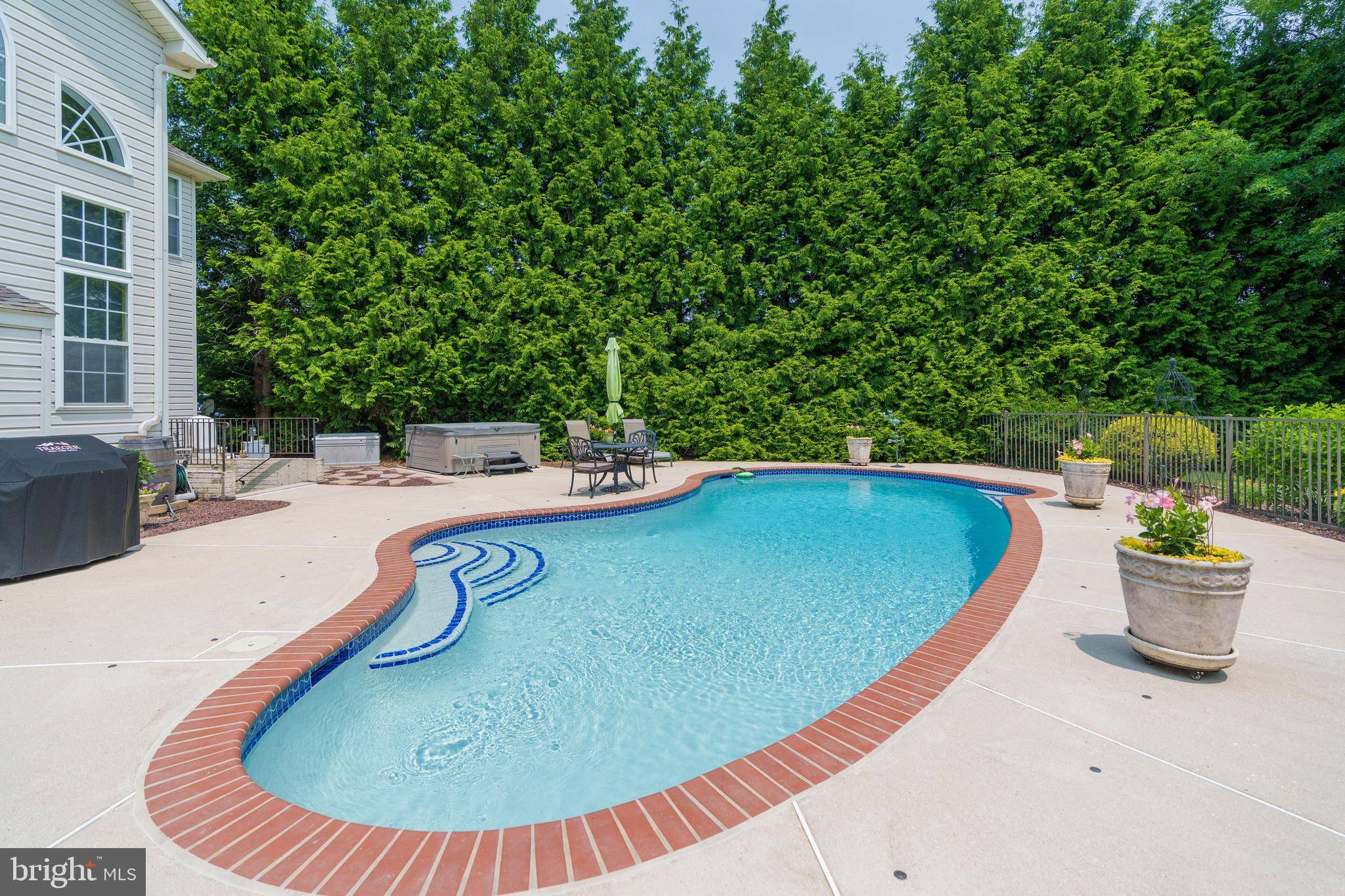 Elkton, MD 21921,195 MANOR CIR