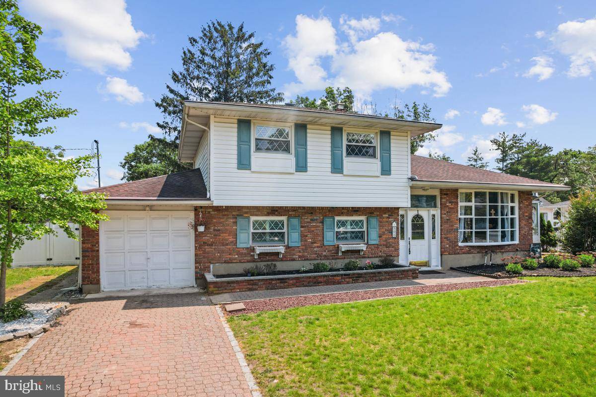 Howell, NJ 07731,50 BURTON DR