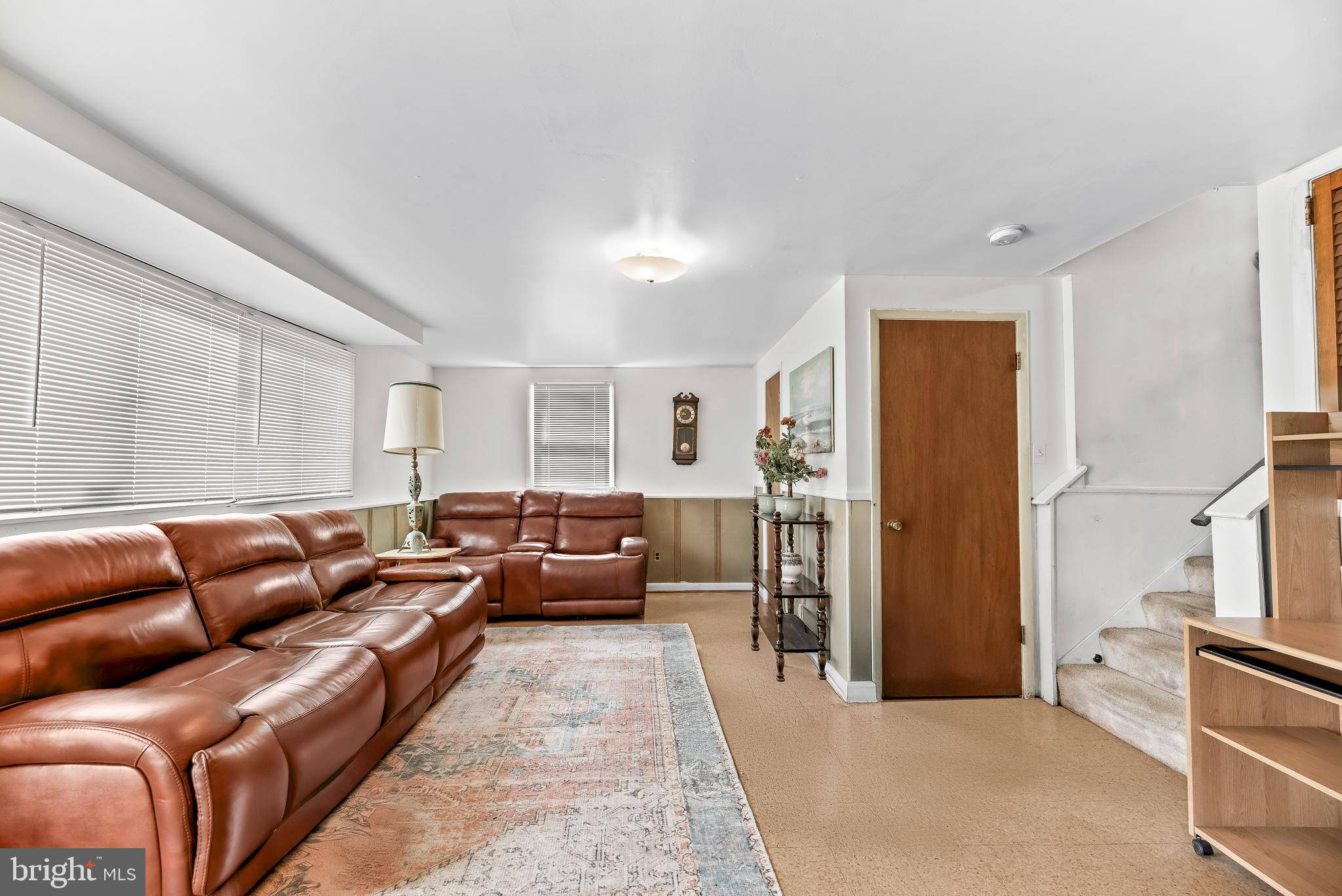 Suitland, MD 20746,5915 CABLE AVE