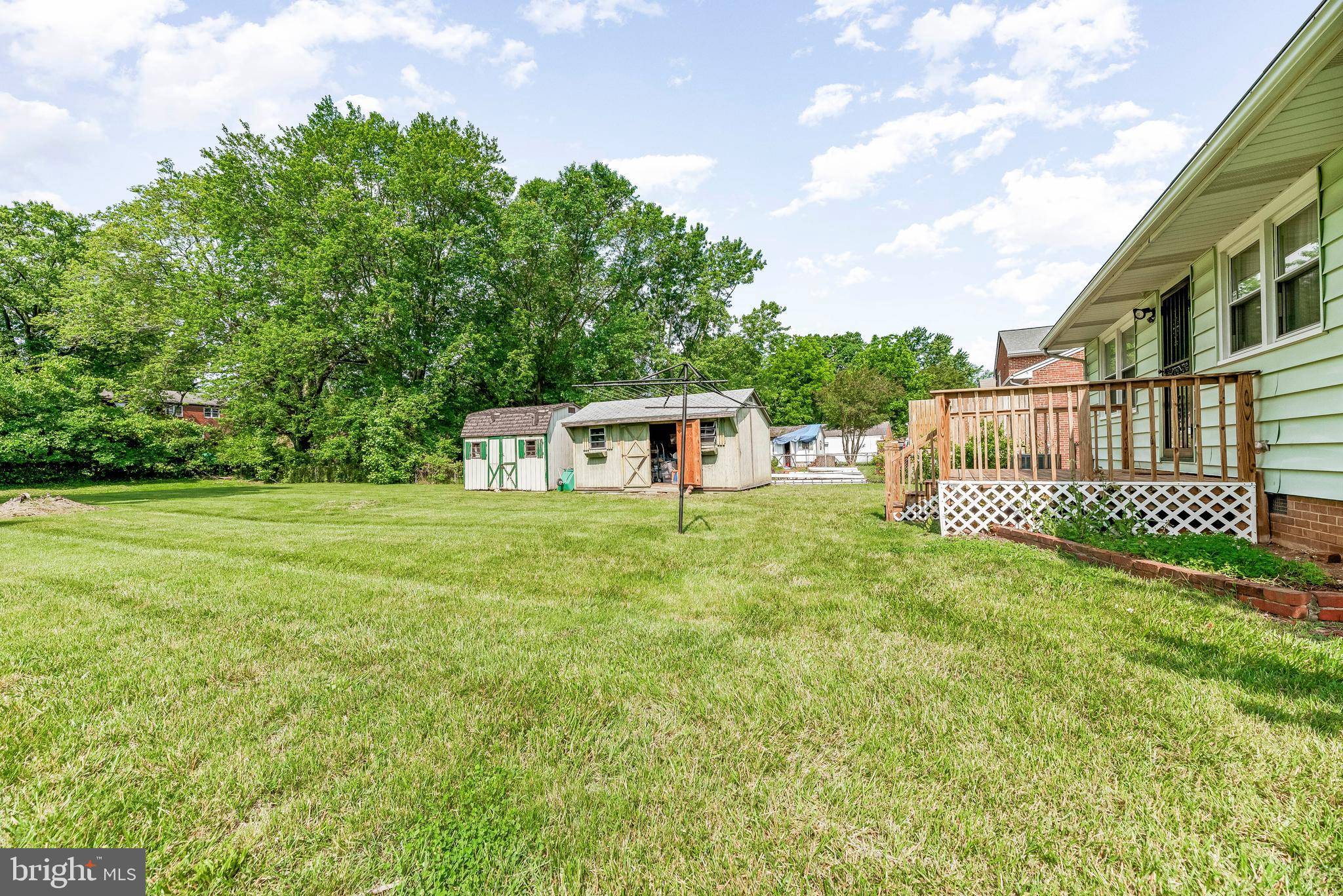 Suitland, MD 20746,5915 CABLE AVE